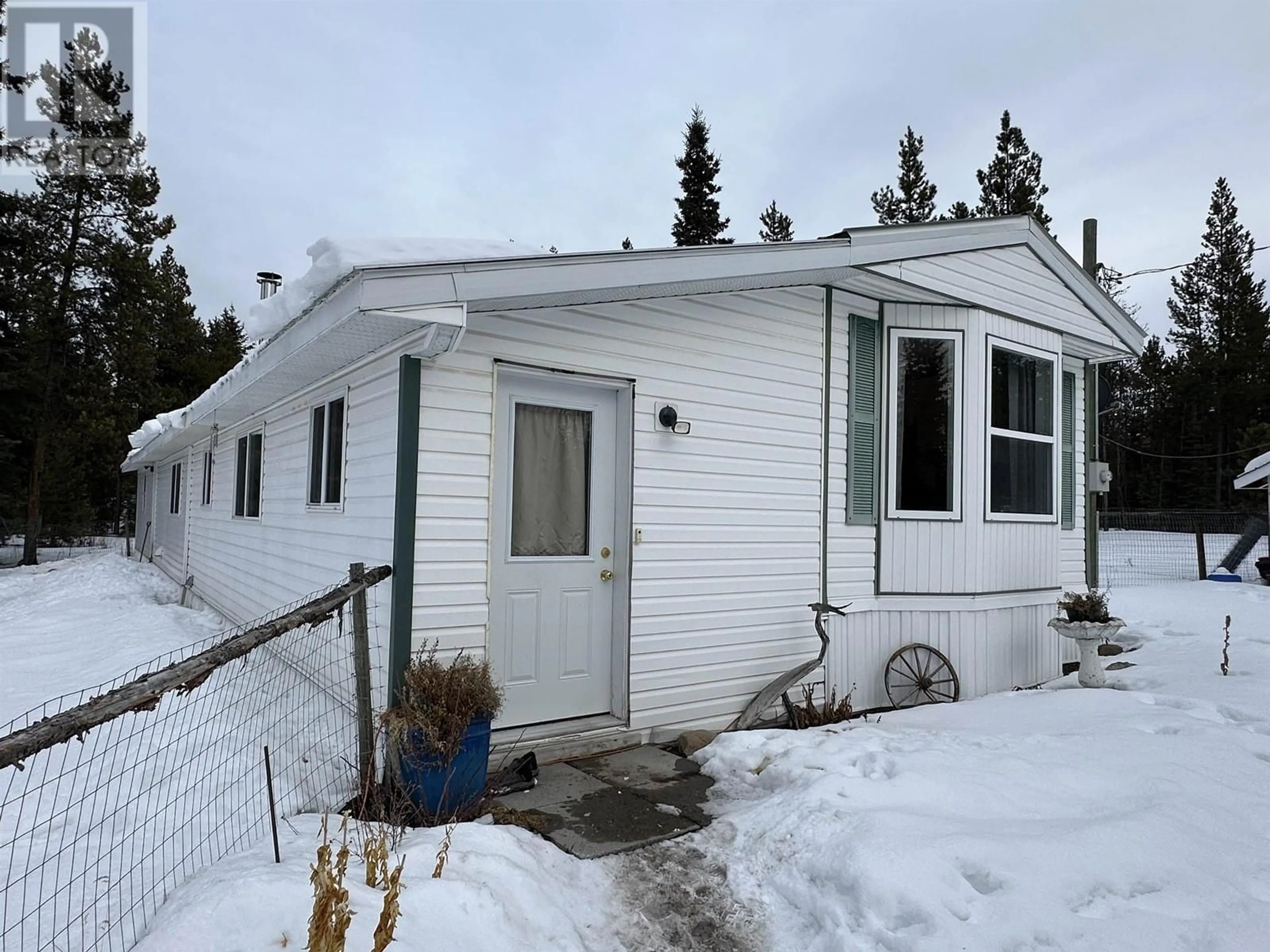 Unknown for 5793 LITTLE FORT 24 HIGHWAY, 100 Mile House British Columbia V0K2E2