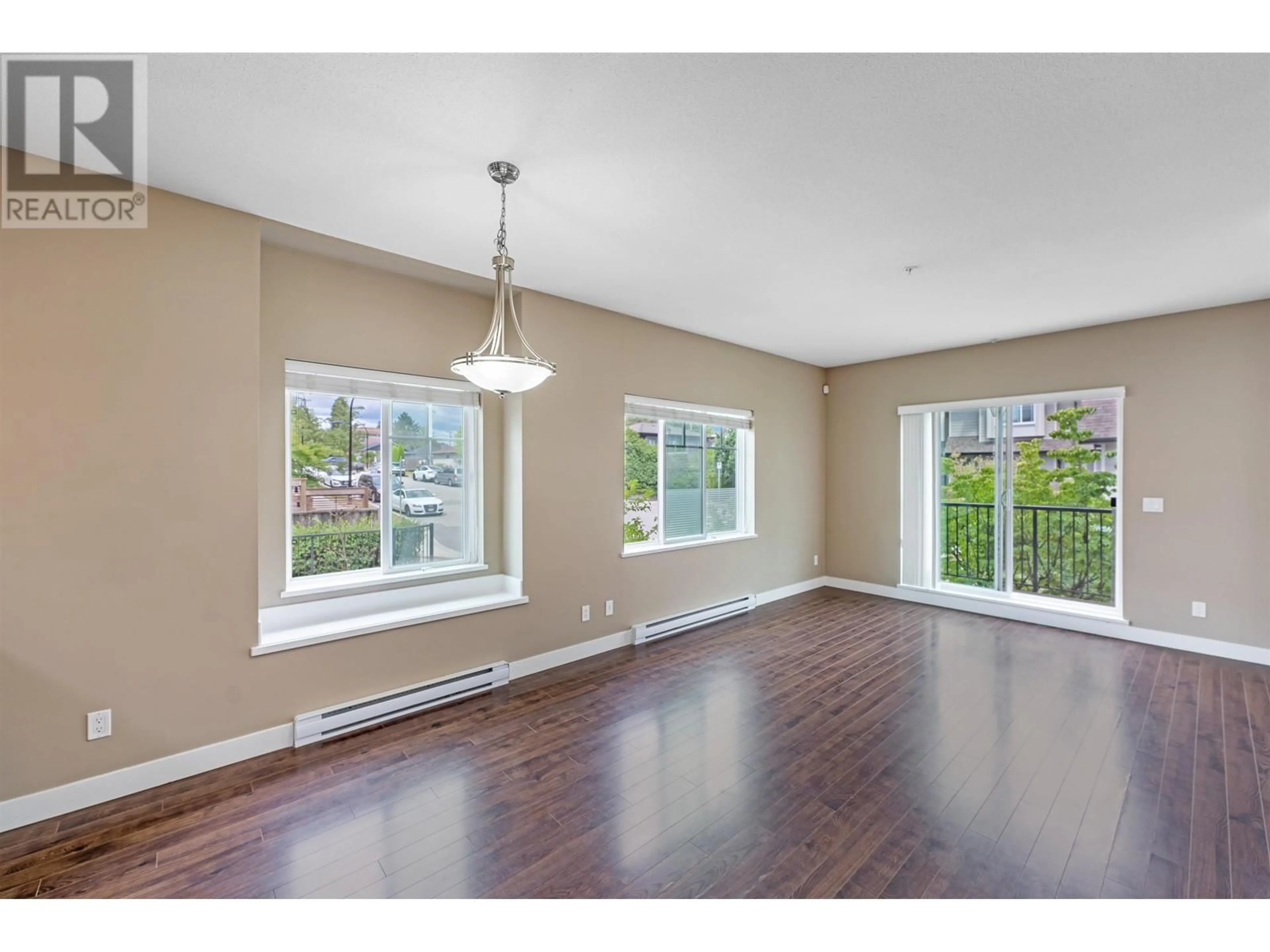 A pic of a room for 208 - 3888 NORFOLK STREET, Burnaby British Columbia V5G1E5