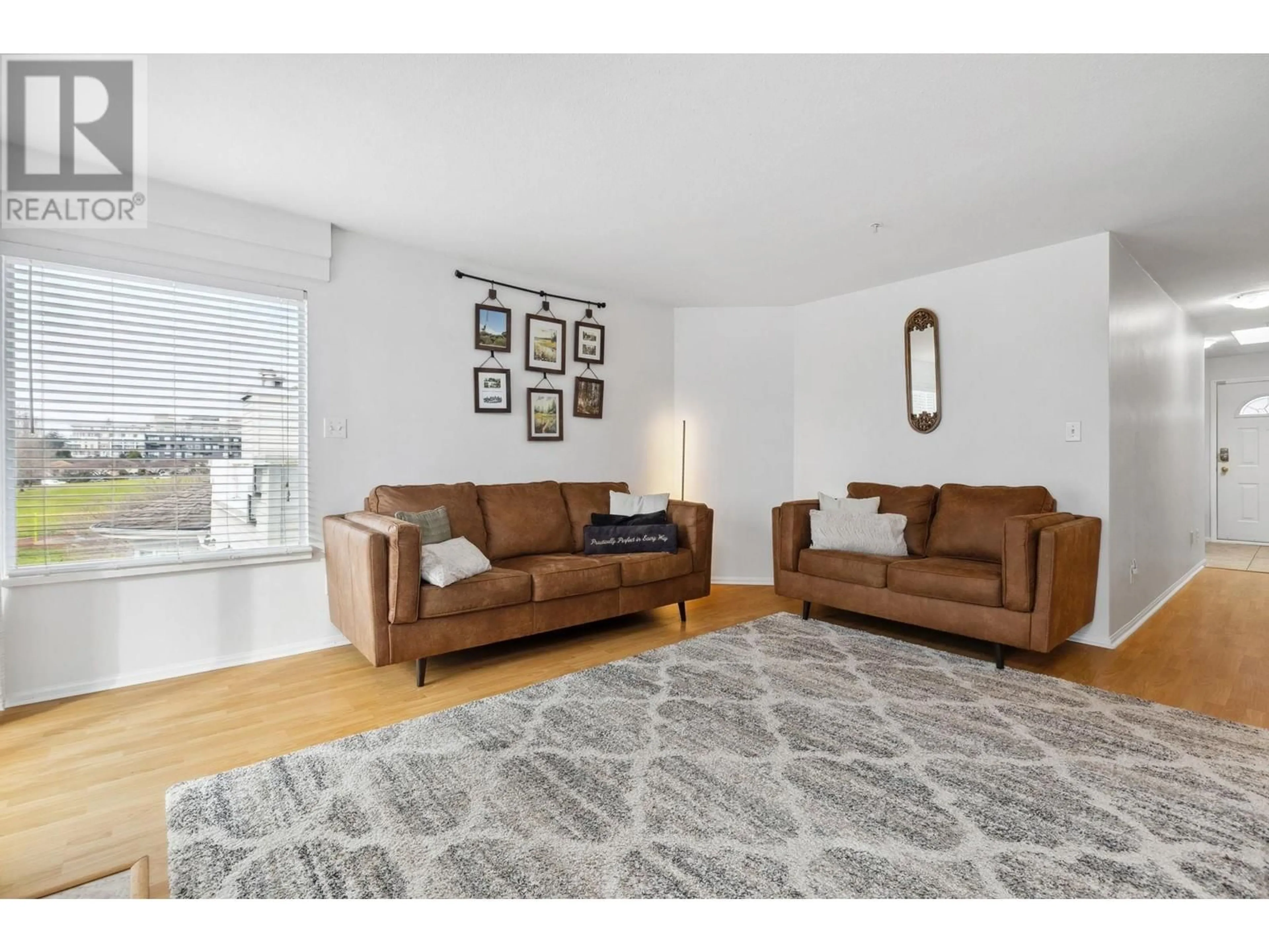 Living room with furniture, unknown for 404 7680 S COLUMBIA STREET, Vancouver British Columbia V5X4S8