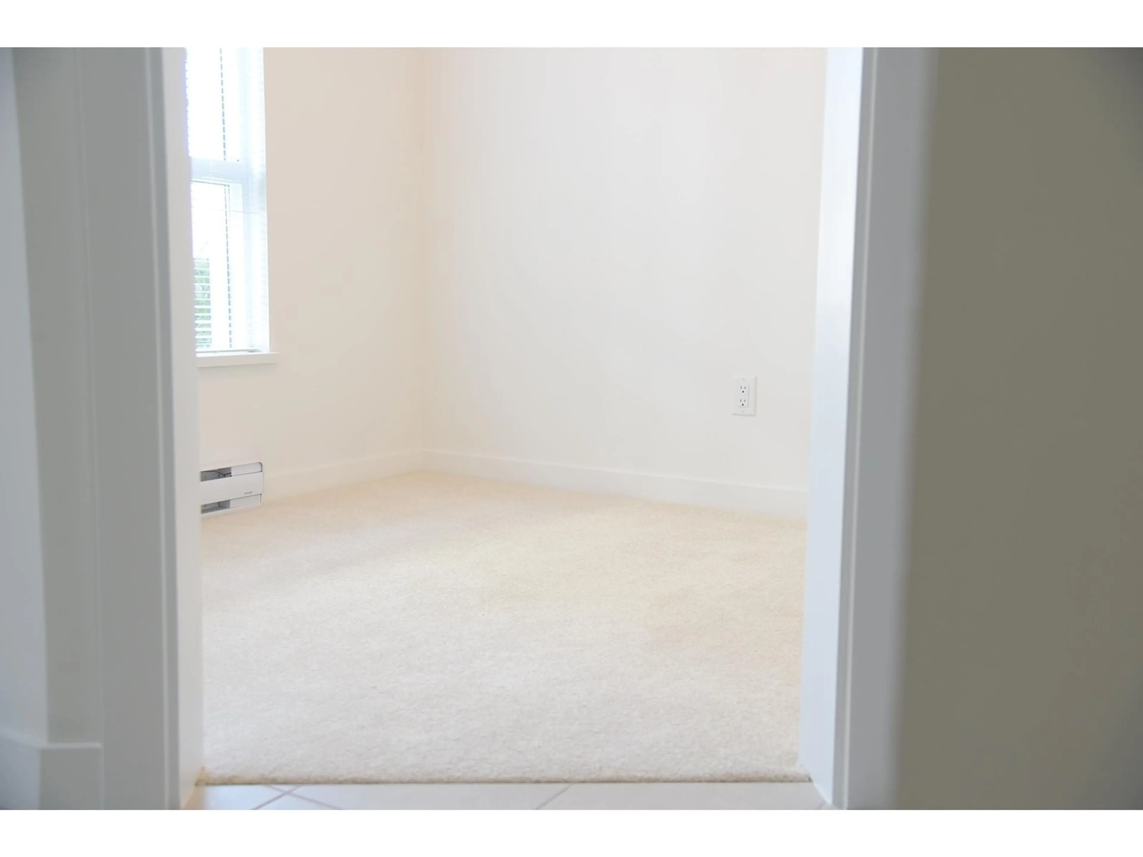 A pic of a room for 58 - 15898 27, Surrey British Columbia V3Z0T2