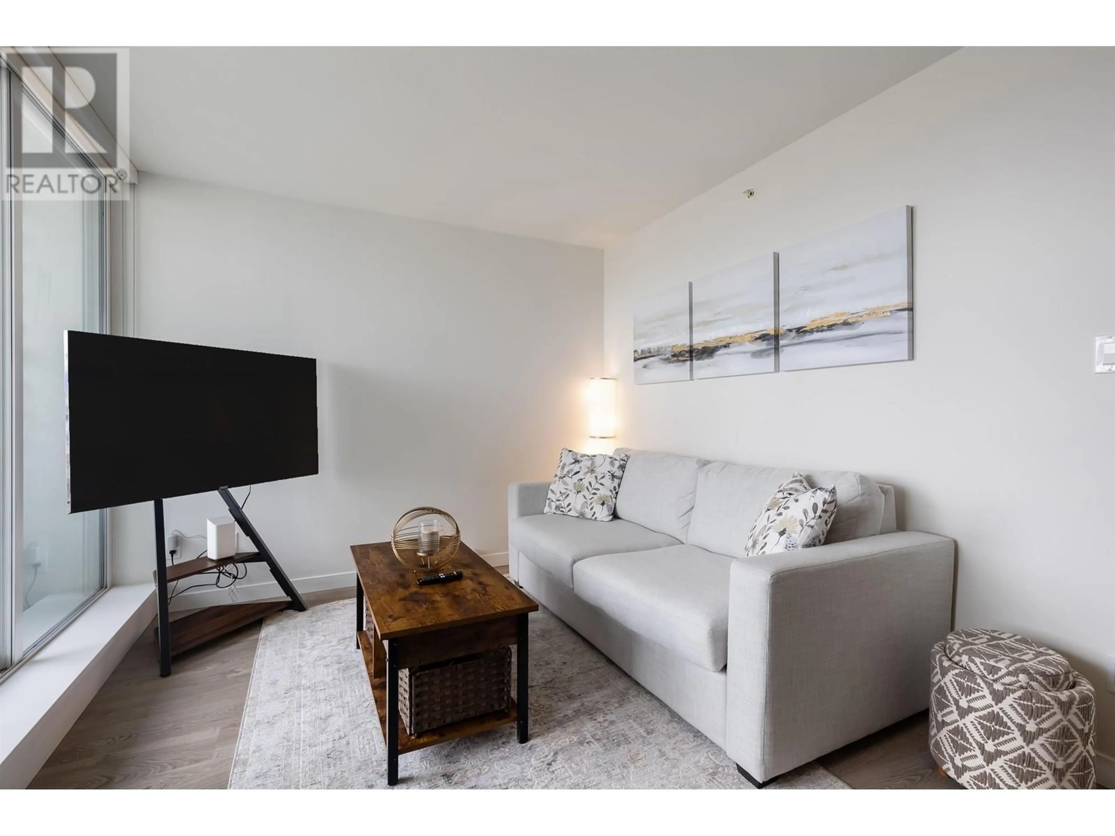 Living room with furniture, unknown for 521 - 311 6 AVENUE, Vancouver British Columbia V5T1J9