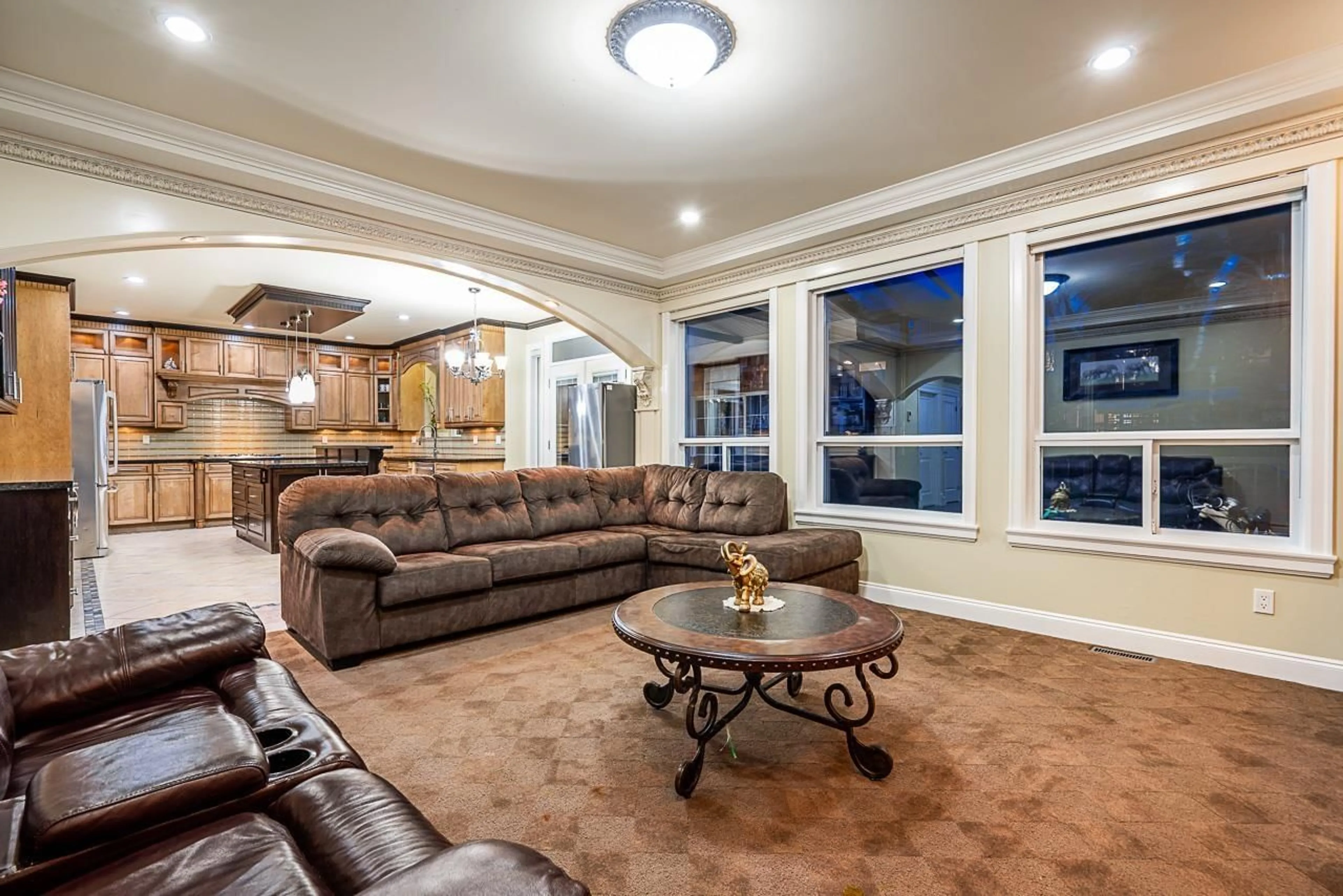 Living room with furniture, unknown for 7333 148, Surrey British Columbia V3S4S5