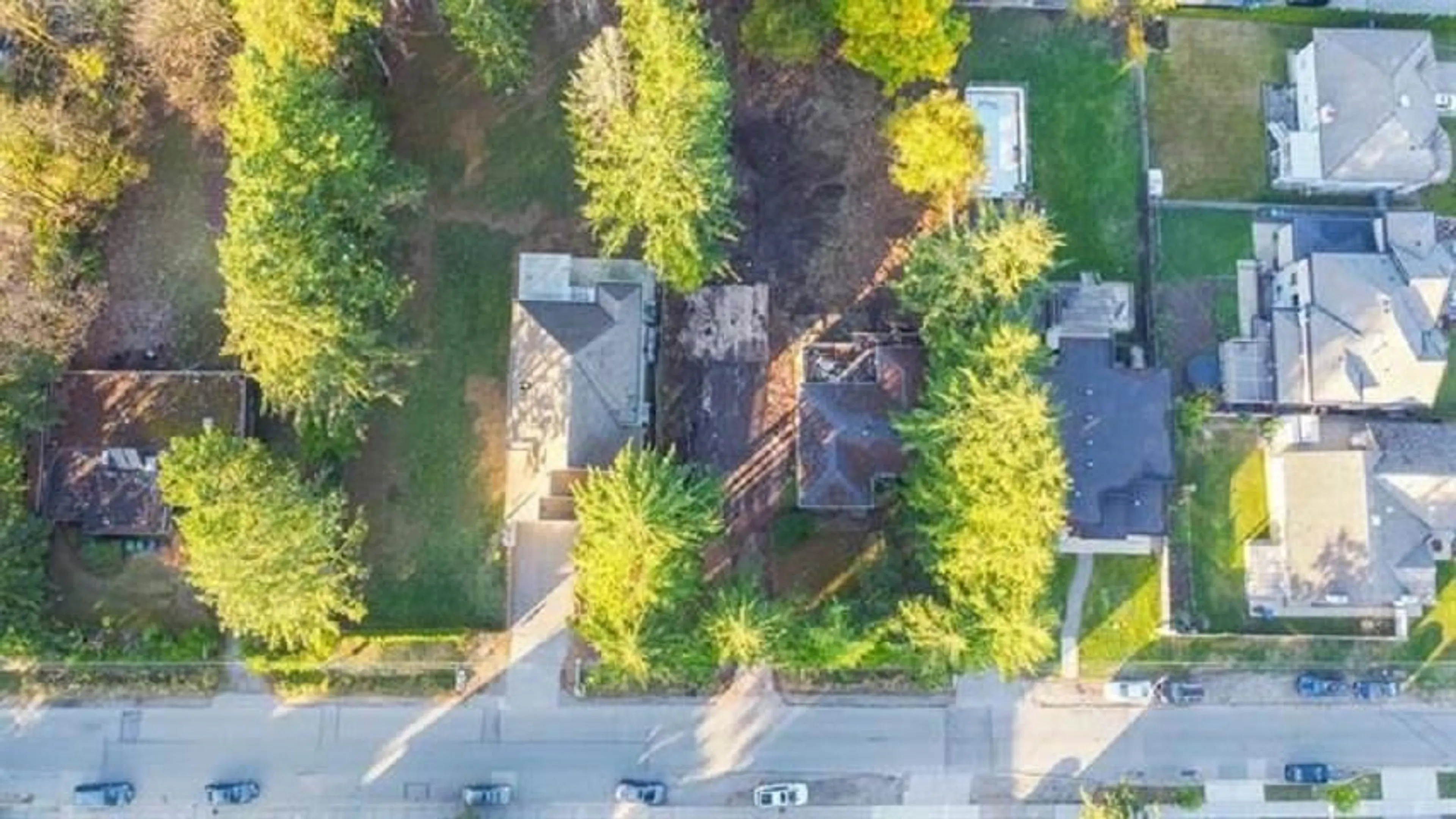 A pic from outside/outdoor area/front of a property/back of a property/a pic from drone, street for 13357 62, Surrey British Columbia V3X2H9