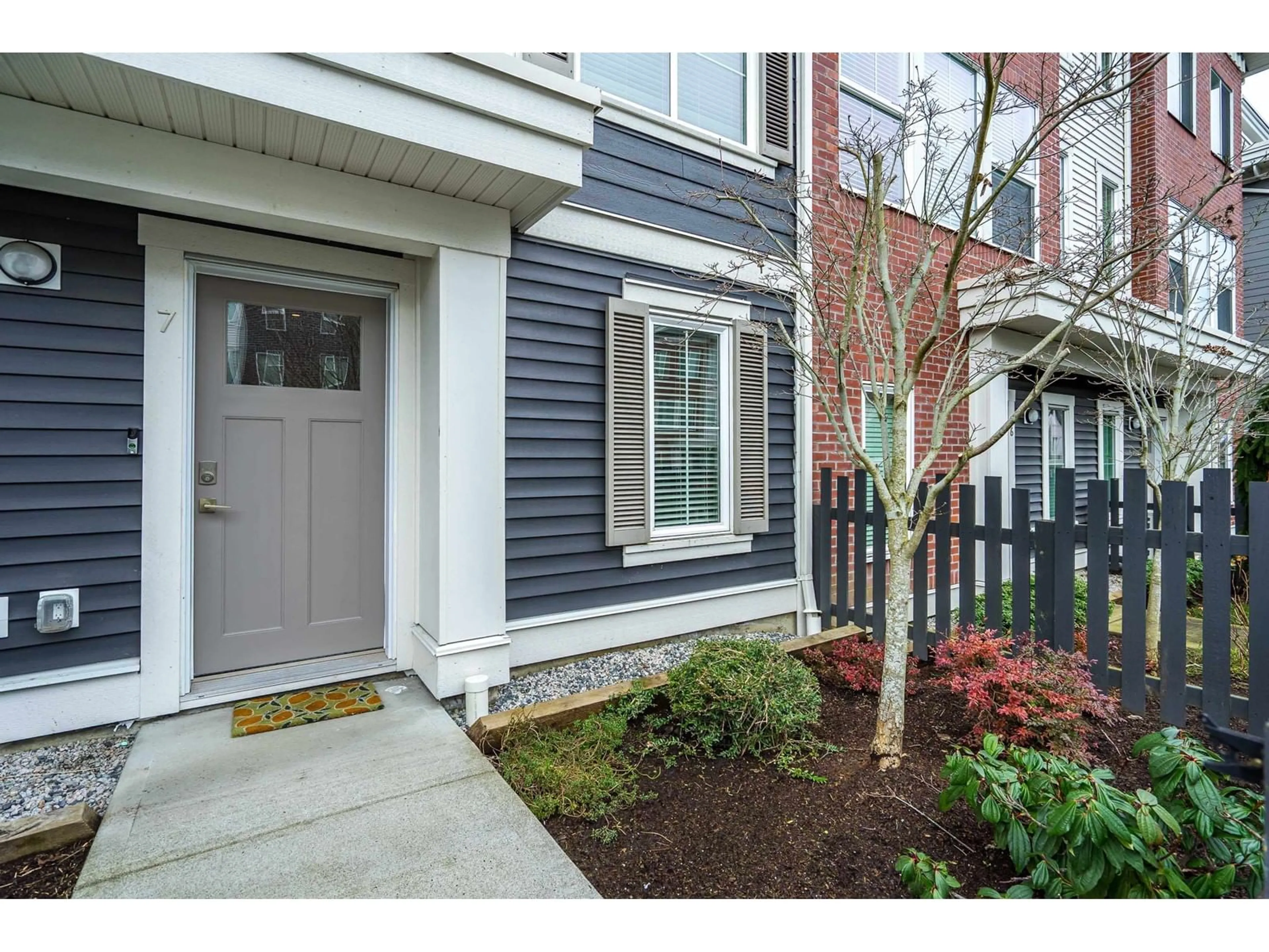 Indoor entryway for 7 8371 202B STREET, Langley British Columbia V2Y4K6