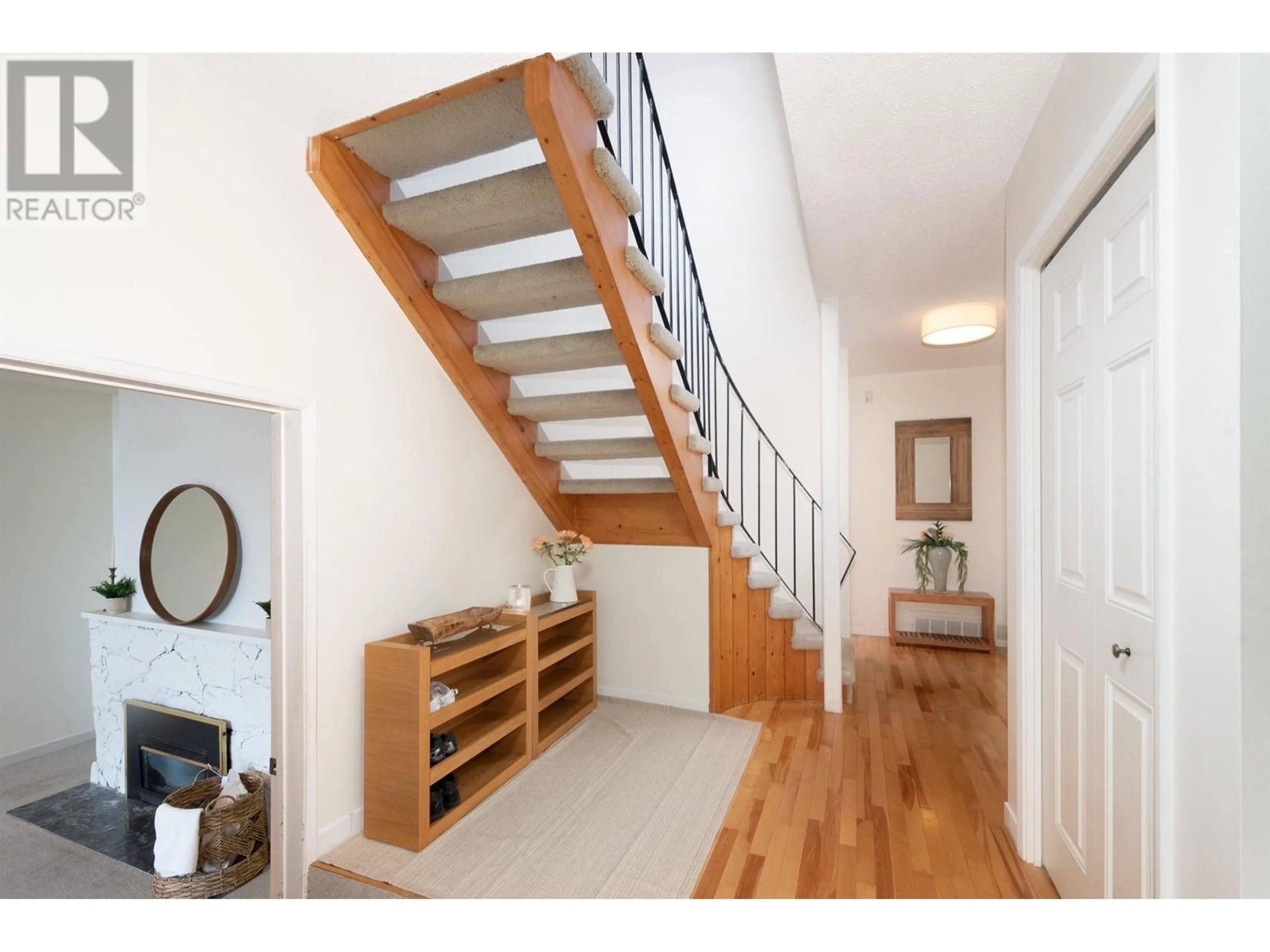 Unknown for 550 VENTURA CRESCENT, North Vancouver British Columbia V7N3G9