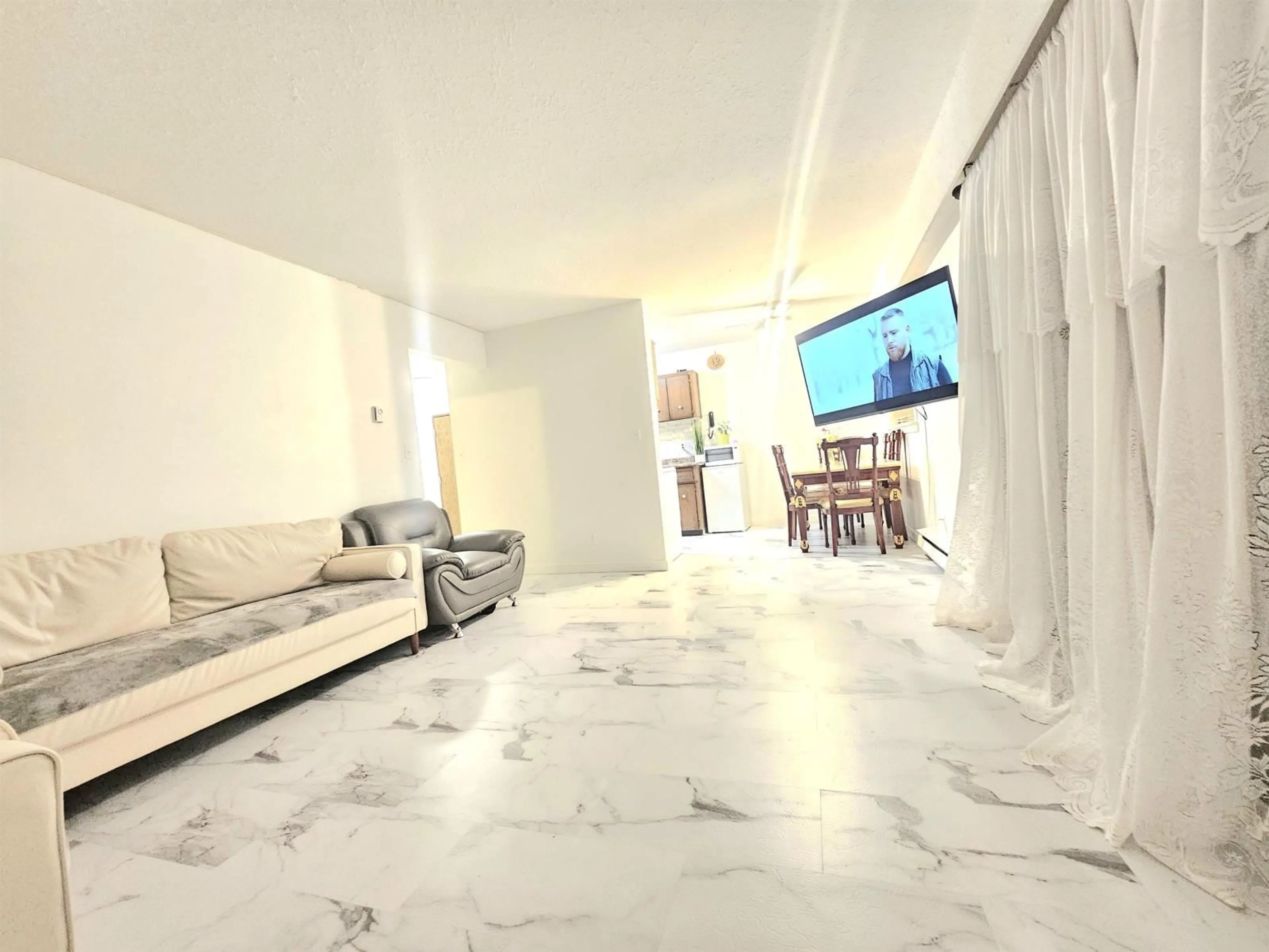 A pic of a room for 211 - 1735 AGASSIZ-ROSEDALE NO 9 HIGHWAY, Agassiz British Columbia V0M1A2