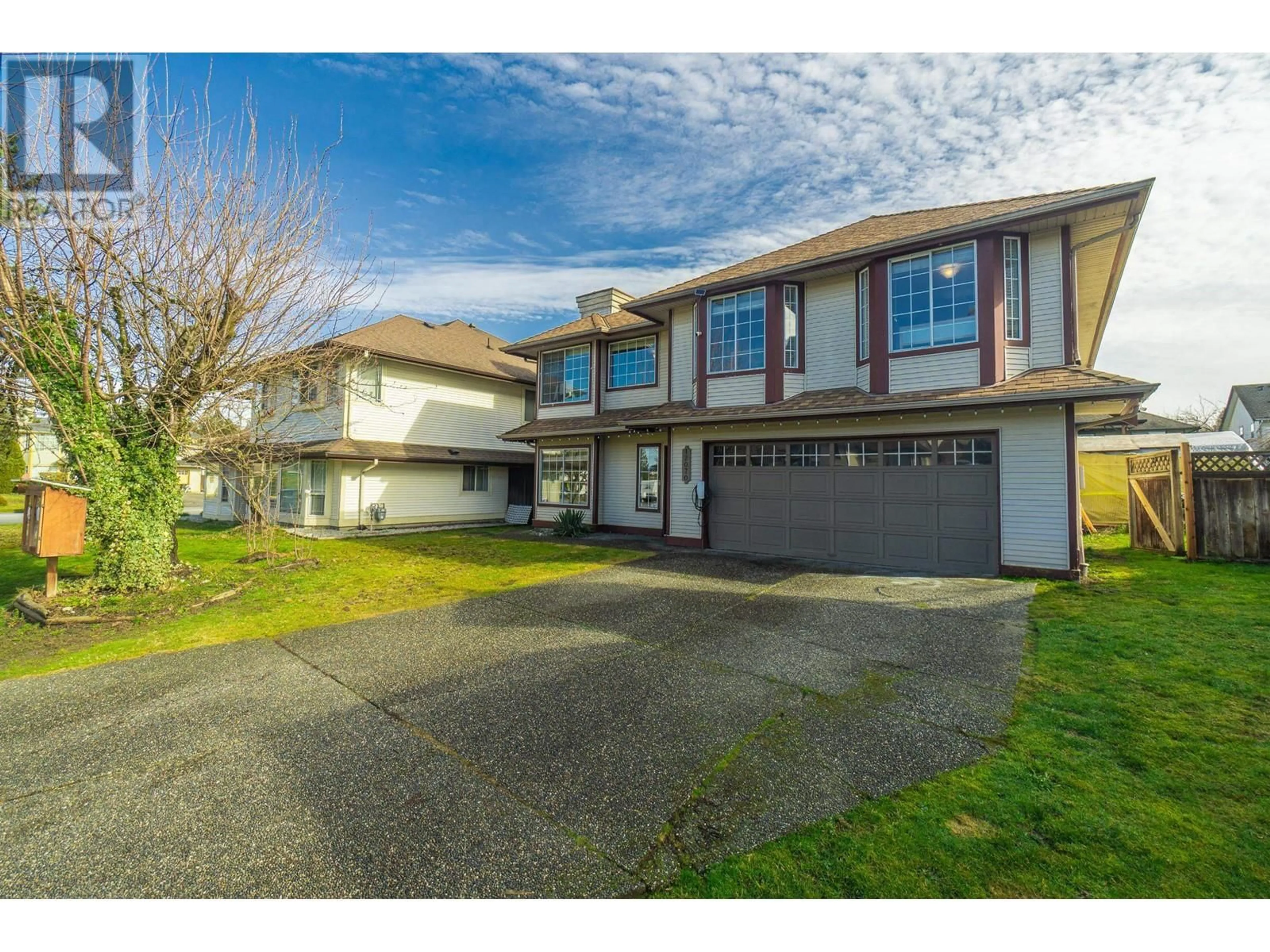 A pic from outside/outdoor area/front of a property/back of a property/a pic from drone, street for 12070 204B STREET, Maple Ridge British Columbia V2X1A9
