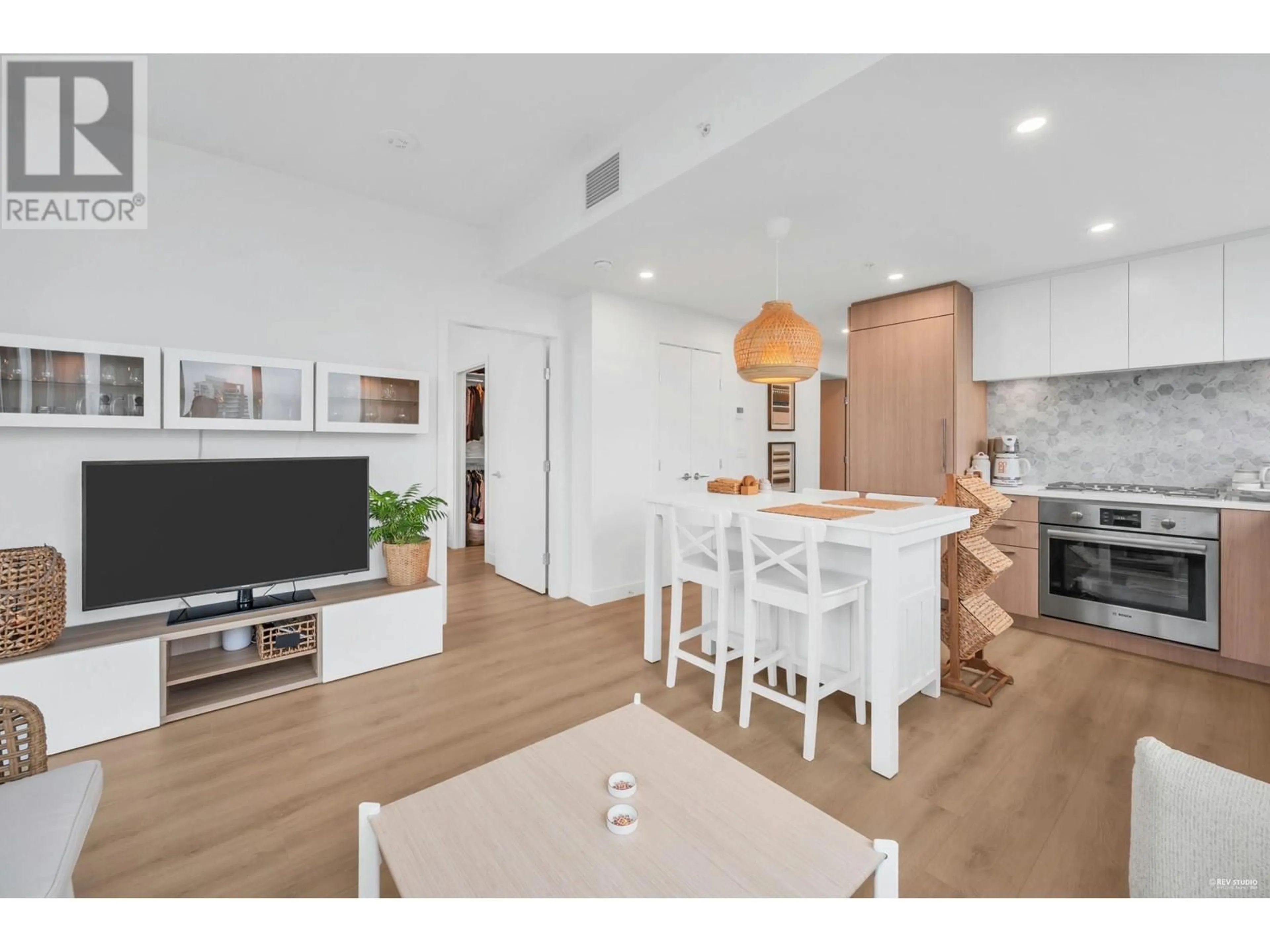 Open concept kitchen, unknown for 2407 2425 ALPHA AVENUE, Burnaby British Columbia V5C0N6