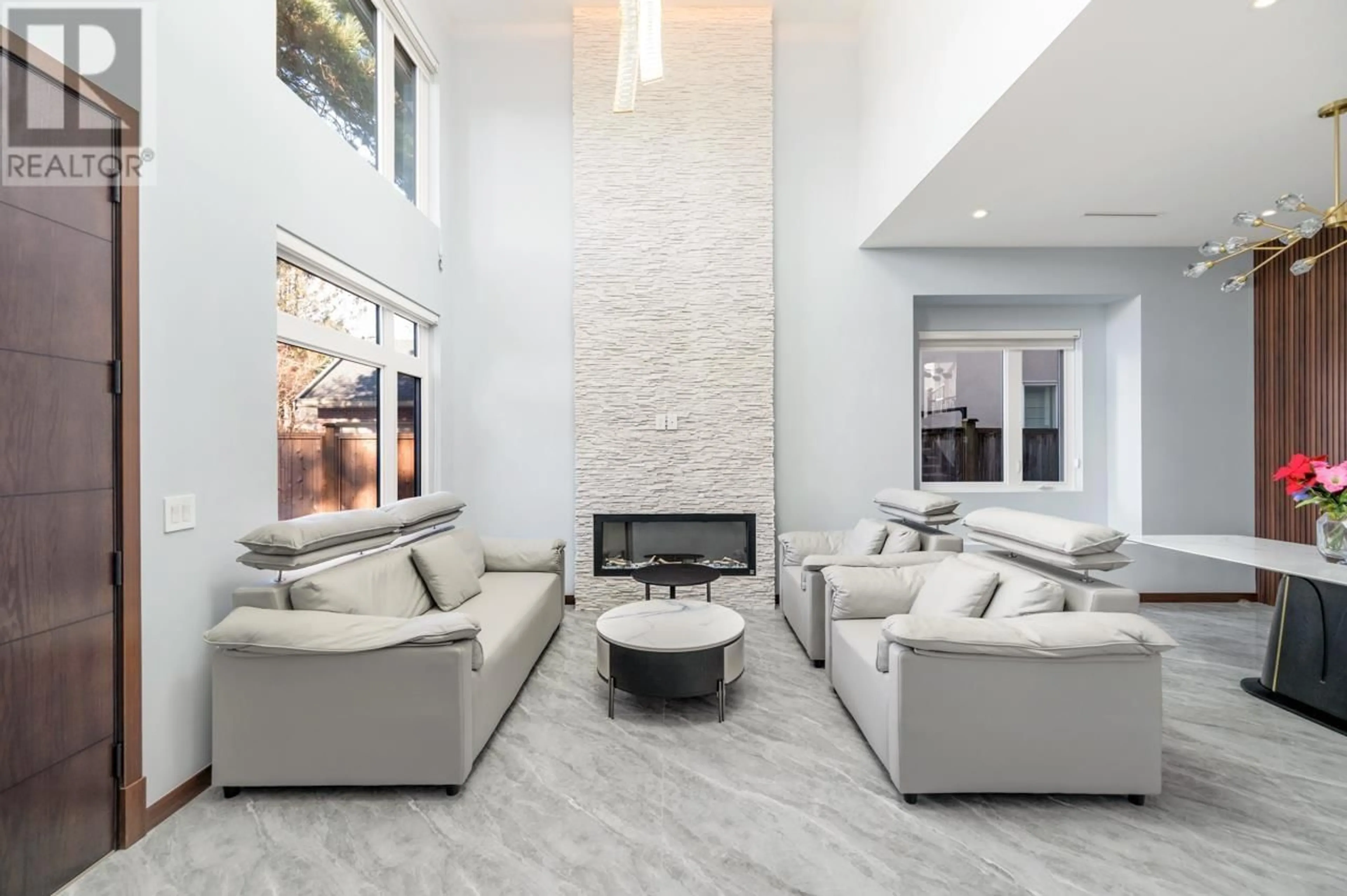 Lobby for 10320 LASSAM ROAD, Richmond British Columbia V7E2C1