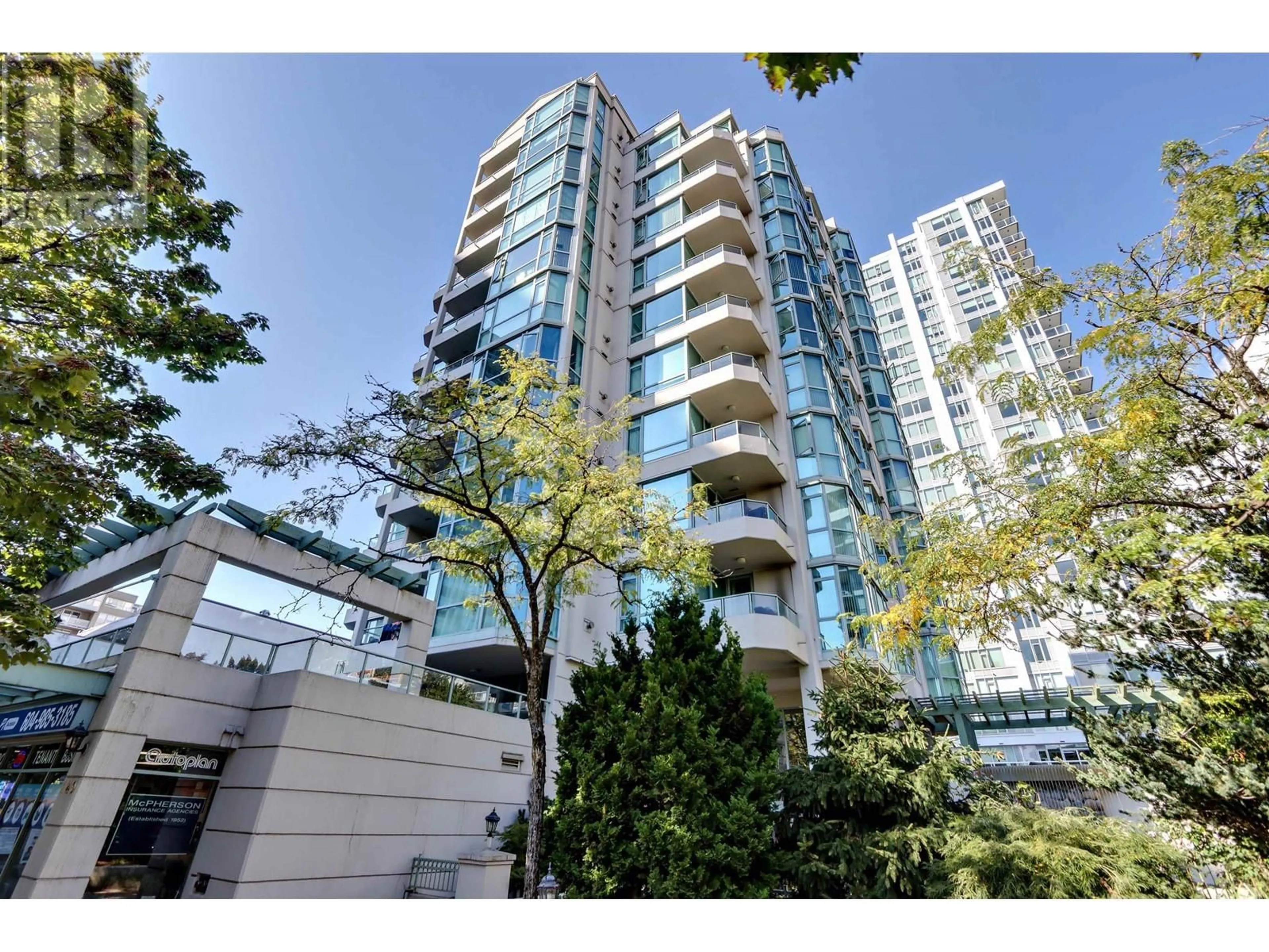 Indoor foyer for 1203 - 140 14TH STREET, North Vancouver British Columbia V7L2N3