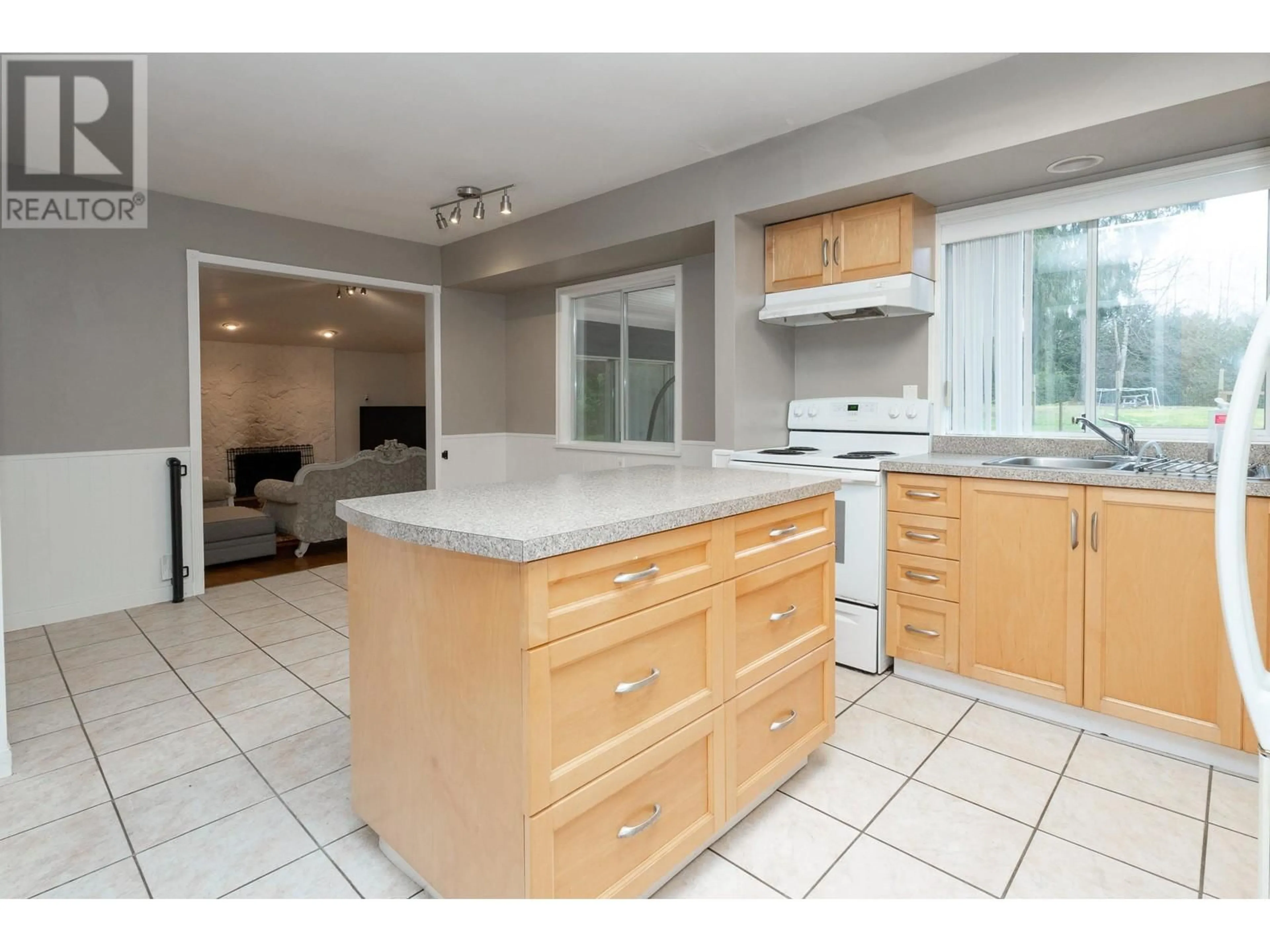 Open concept kitchen, unknown for 12460 ANSELL STREET, Maple Ridge British Columbia V4R1L4