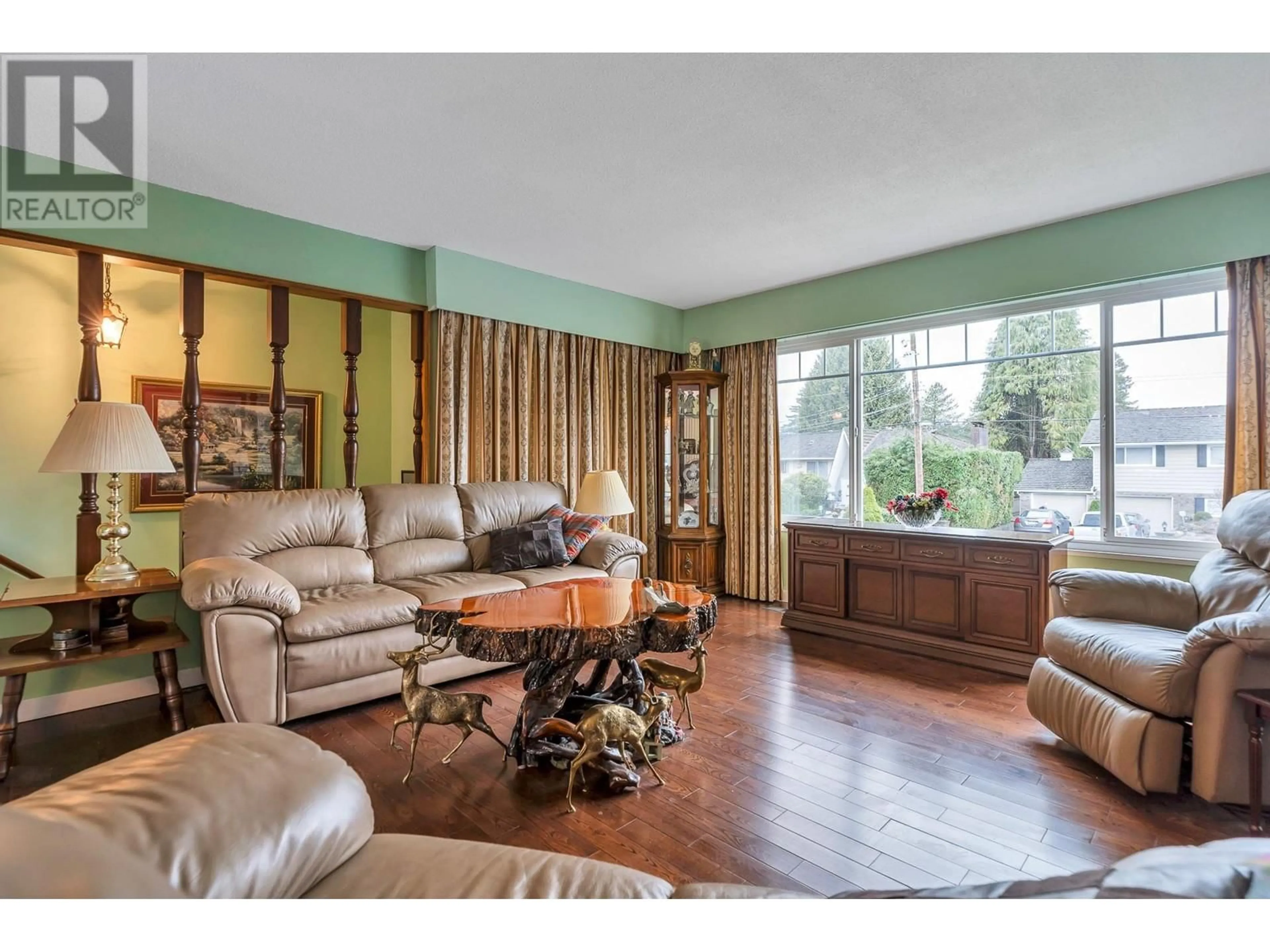 Living room with furniture, unknown for 669 FOLSOM STREET, Coquitlam British Columbia V3J5A4