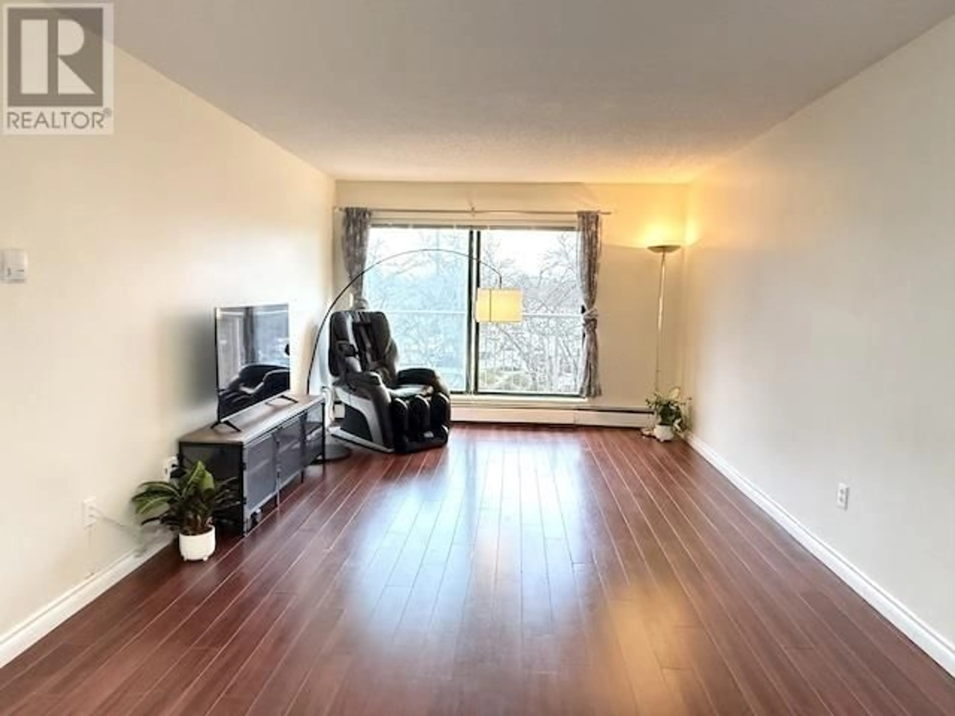 A pic of a room for 231 8500 LANSDOWNE ROAD, Richmond British Columbia V6X3G4