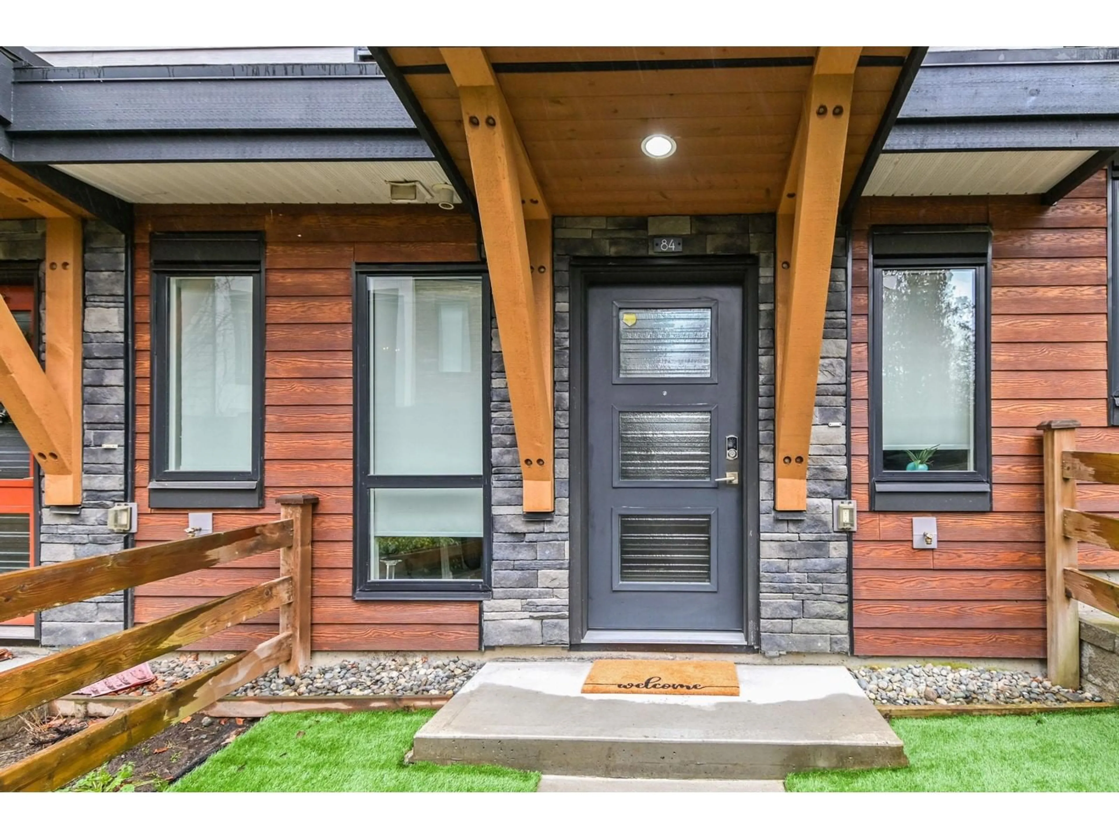 Indoor entryway for 84 16488 64 AVENUE, Surrey British Columbia V3S6X6