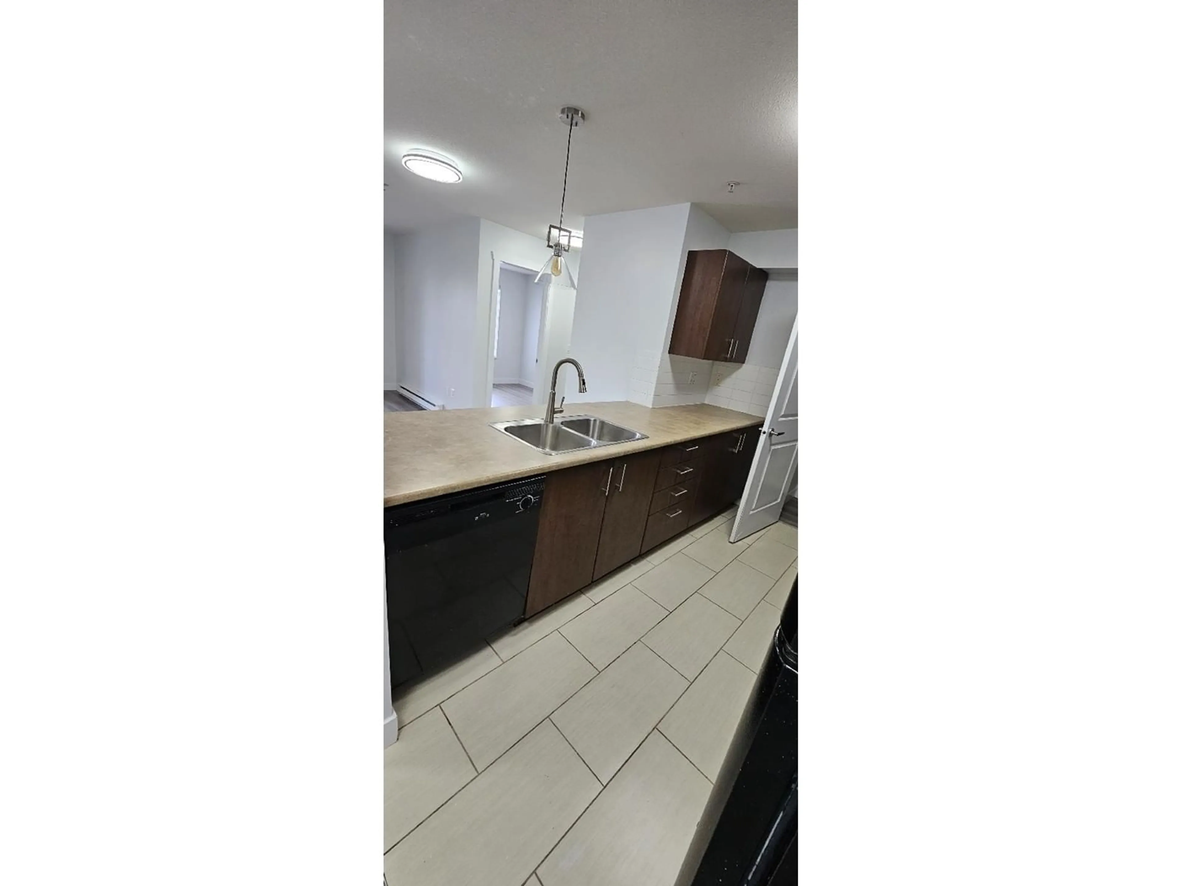 Unknown for 101 - 45567 YALE ROAD, Chilliwack British Columbia V2P0B2