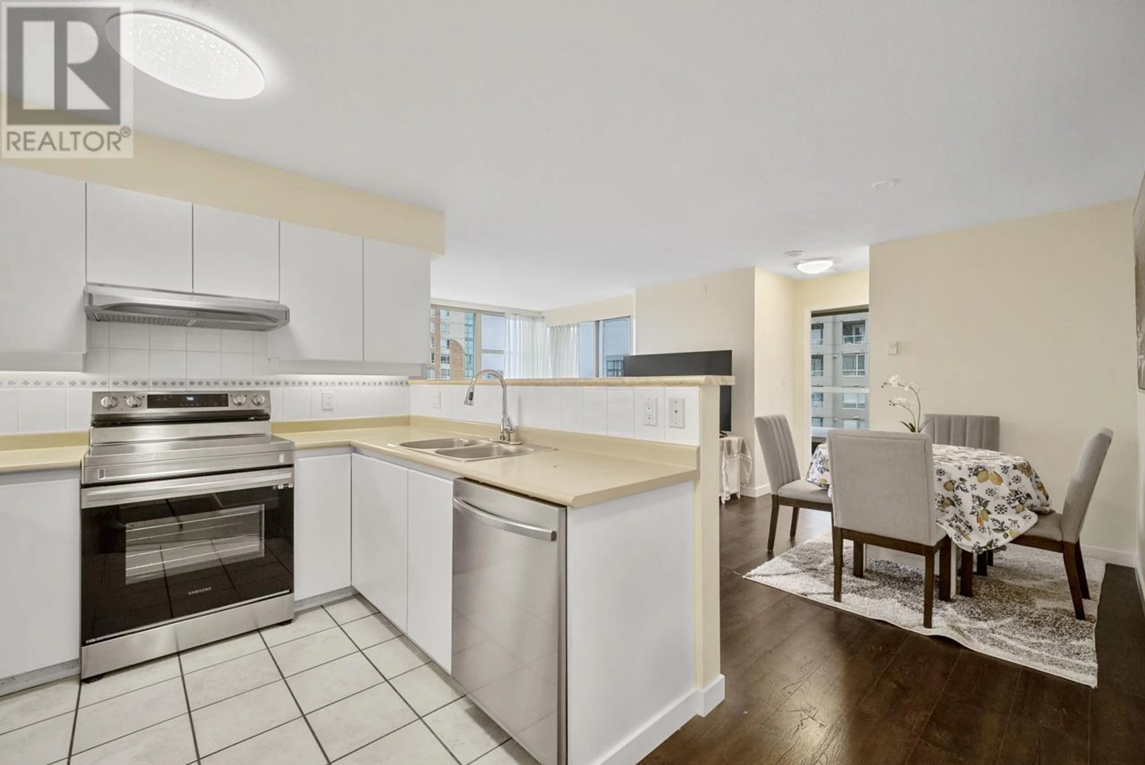 Open concept kitchen, unknown for 807 8297 SABA ROAD, Richmond British Columbia V6Y4B5