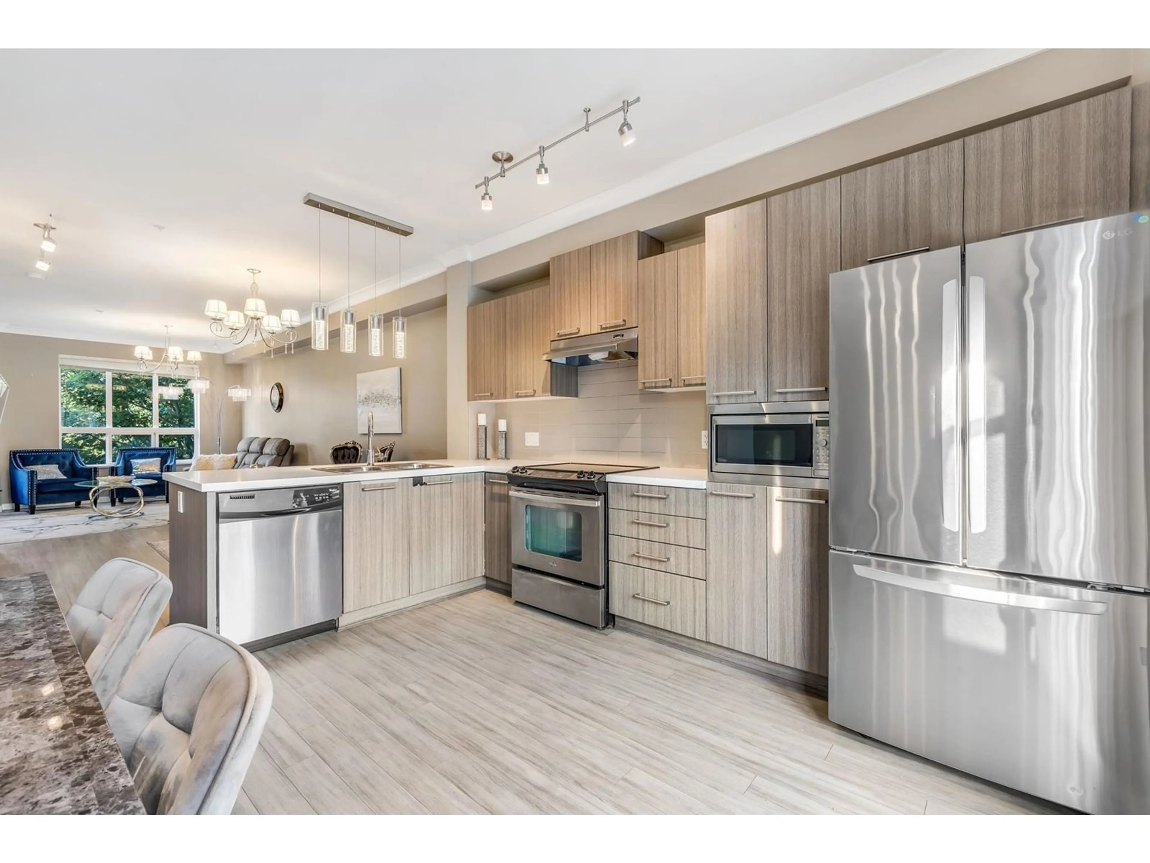 Open concept kitchen, unknown for 36 7938 209 STREET, Langley British Columbia V2Y0K1