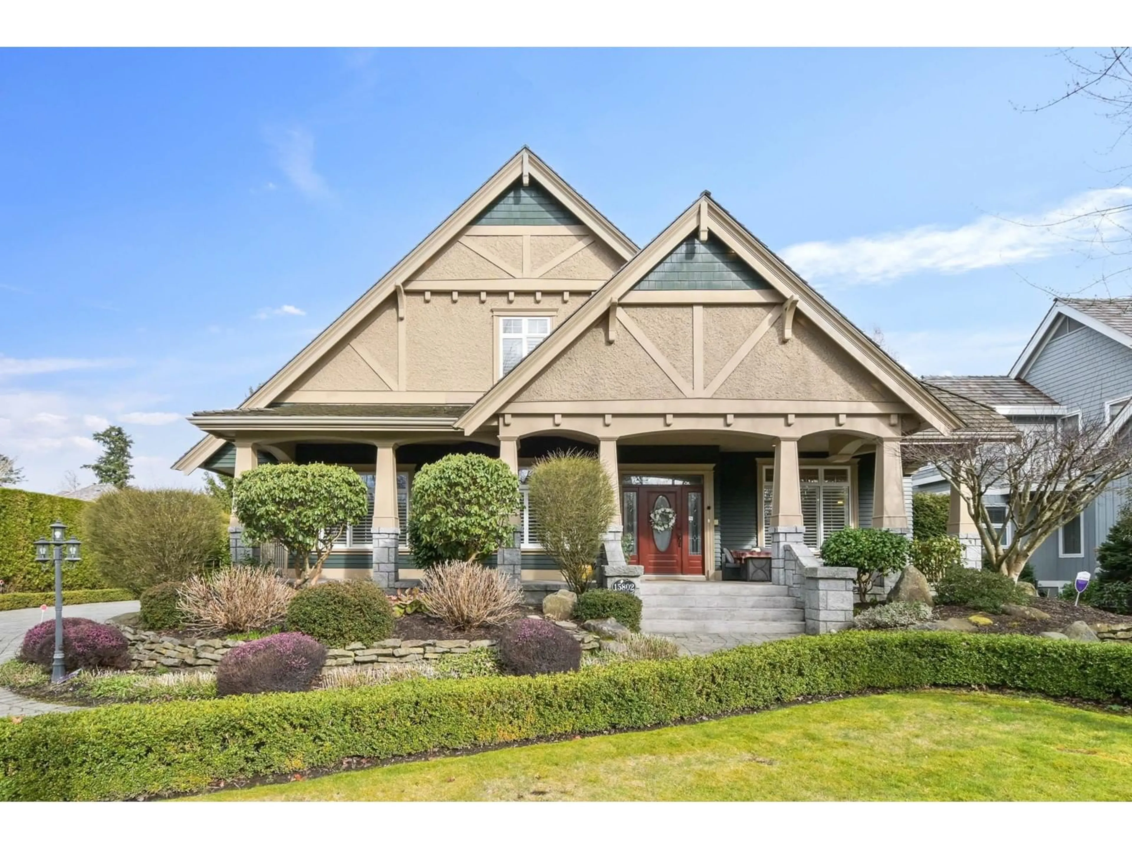 Home with vinyl exterior material, street for 15802 COLLINGWOOD, Surrey British Columbia V3S0J3