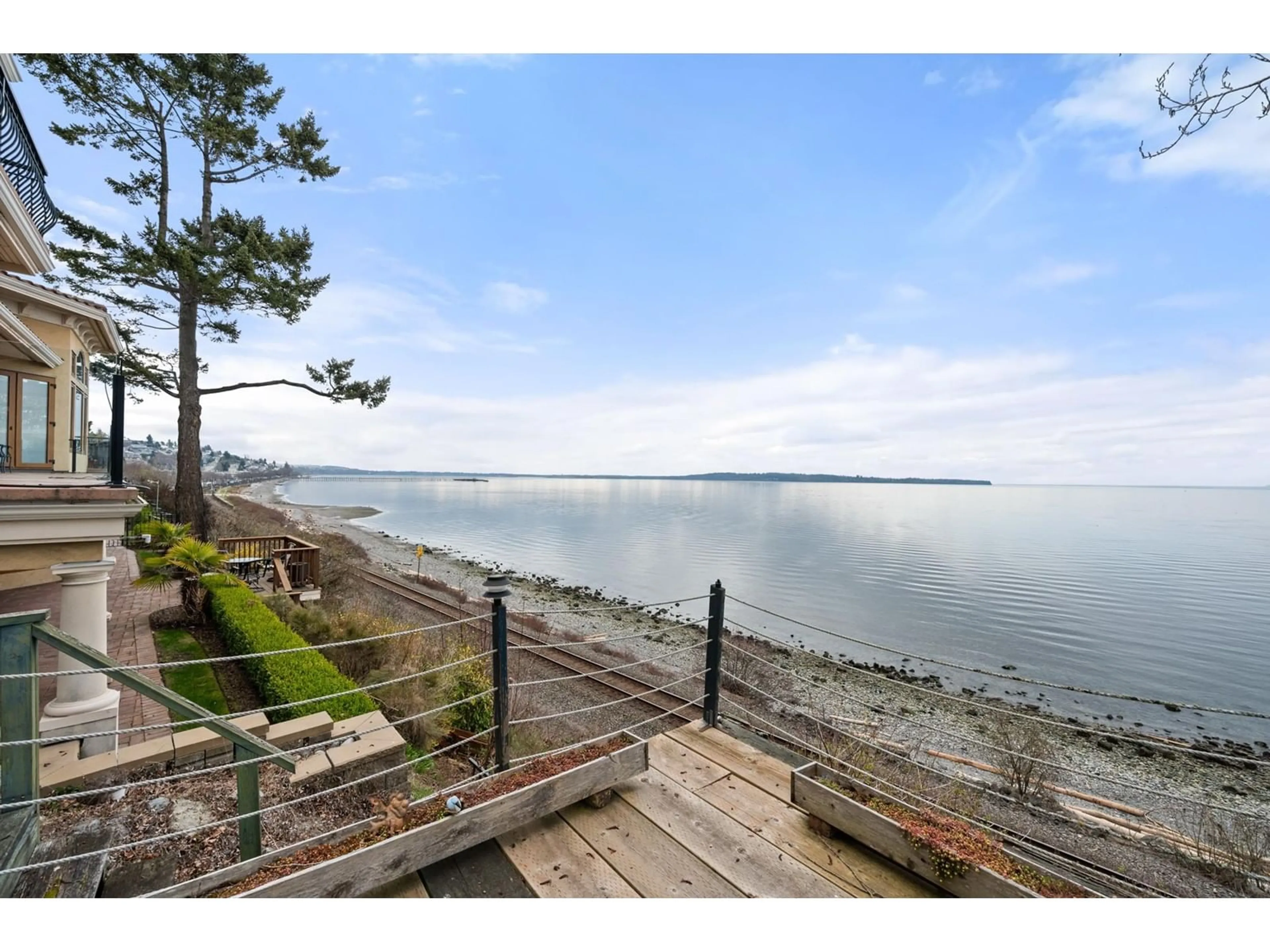 Unknown for 14458 MARINE DRIVE, White Rock British Columbia V4B1B3