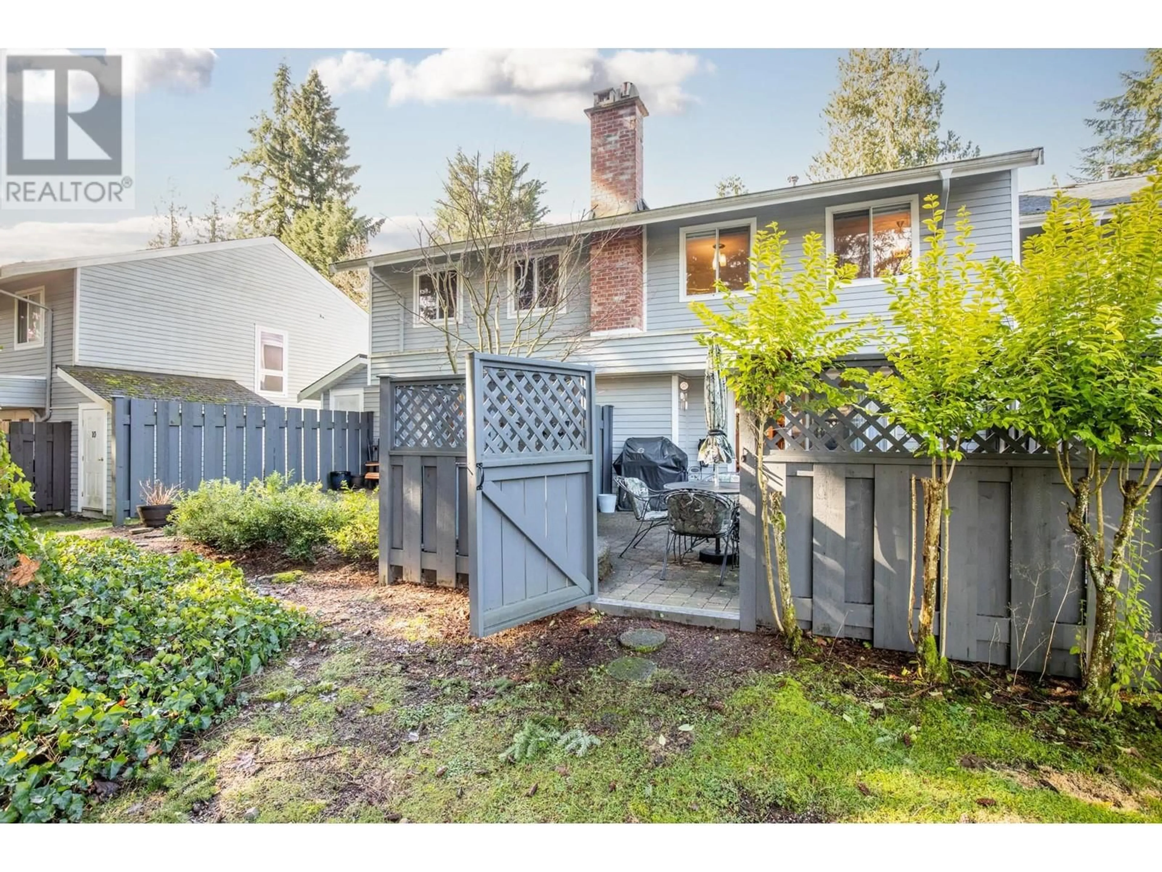 Unknown for 4721 HOSKINS ROAD, North Vancouver British Columbia V7K2R3