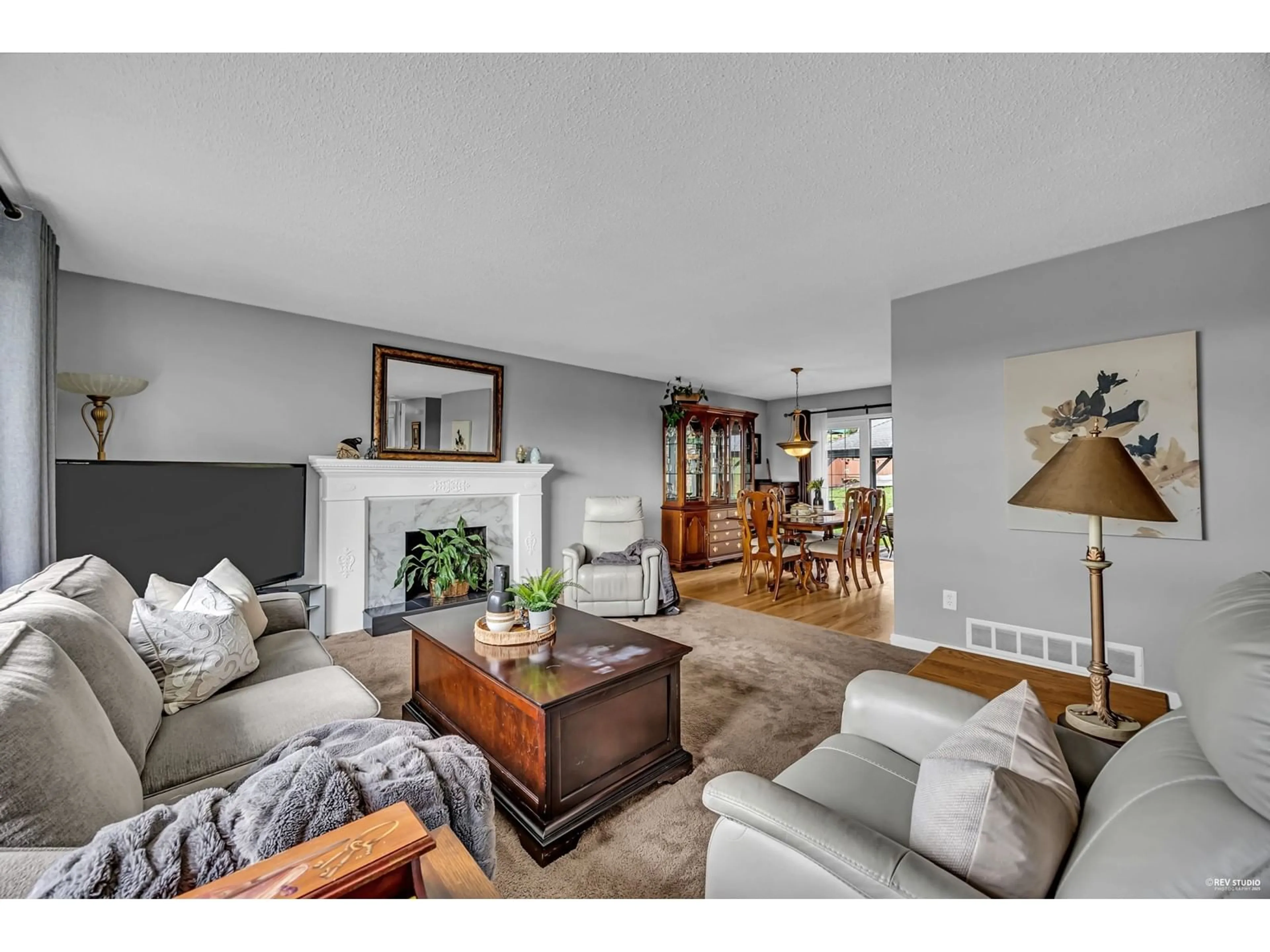 Living room with furniture, unknown for 8290 SHEAVES, Delta British Columbia V4C3W9