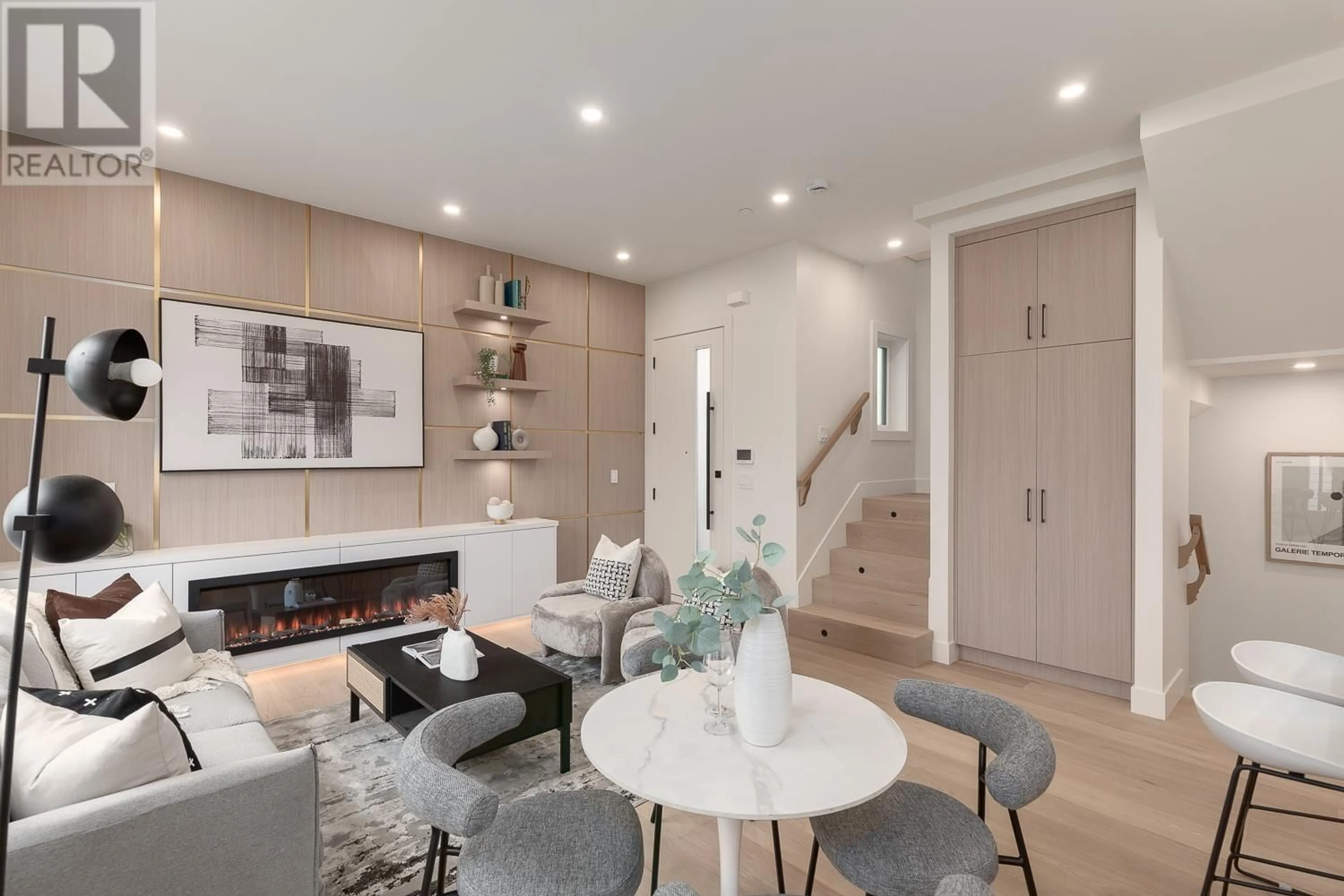 Living room with furniture, unknown for 2 - 2658 DUNDAS STREET, Vancouver British Columbia V5K1P9