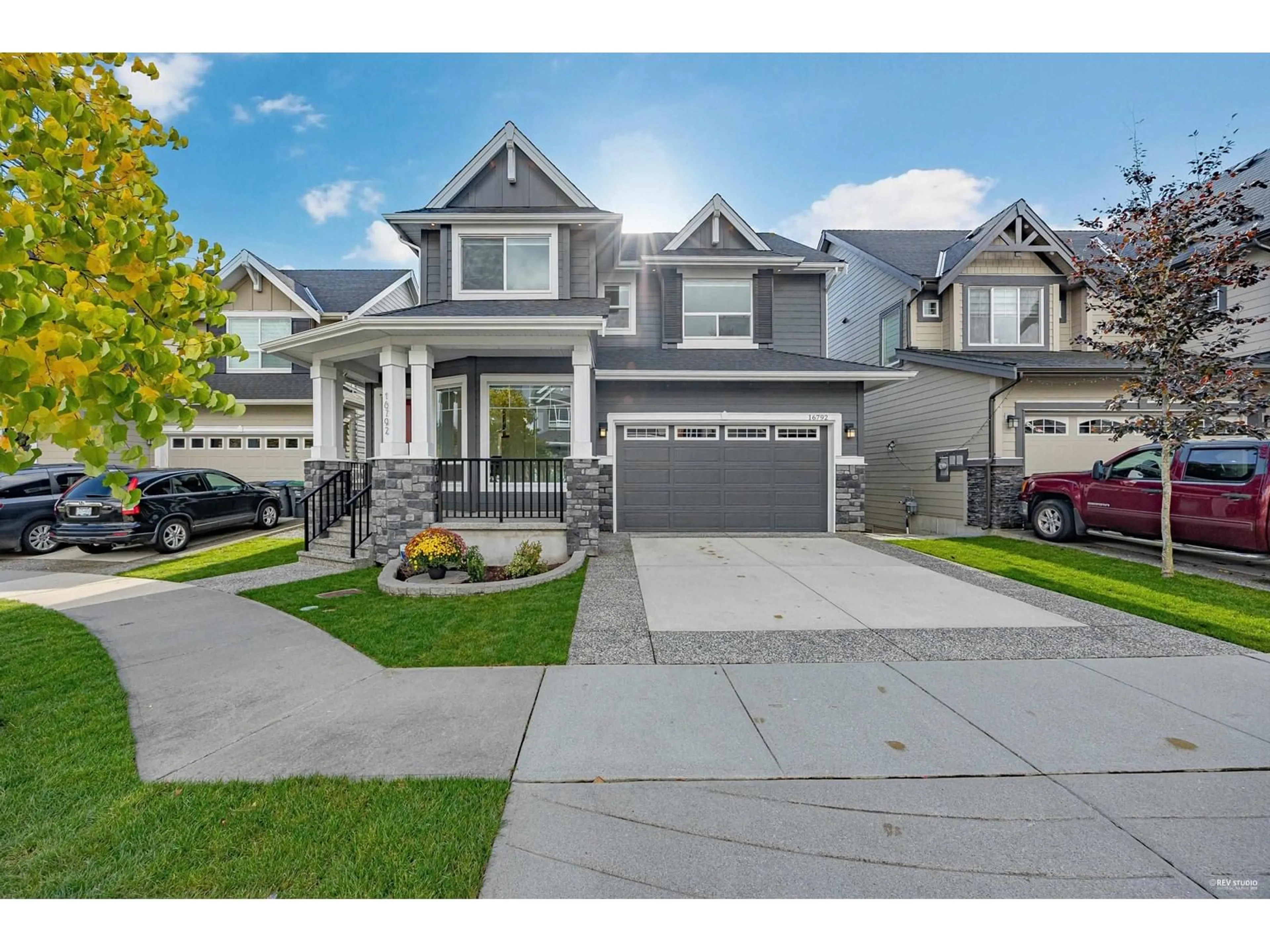 Home with vinyl exterior material, street for 16792 17B, Surrey British Columbia V3Z0T3