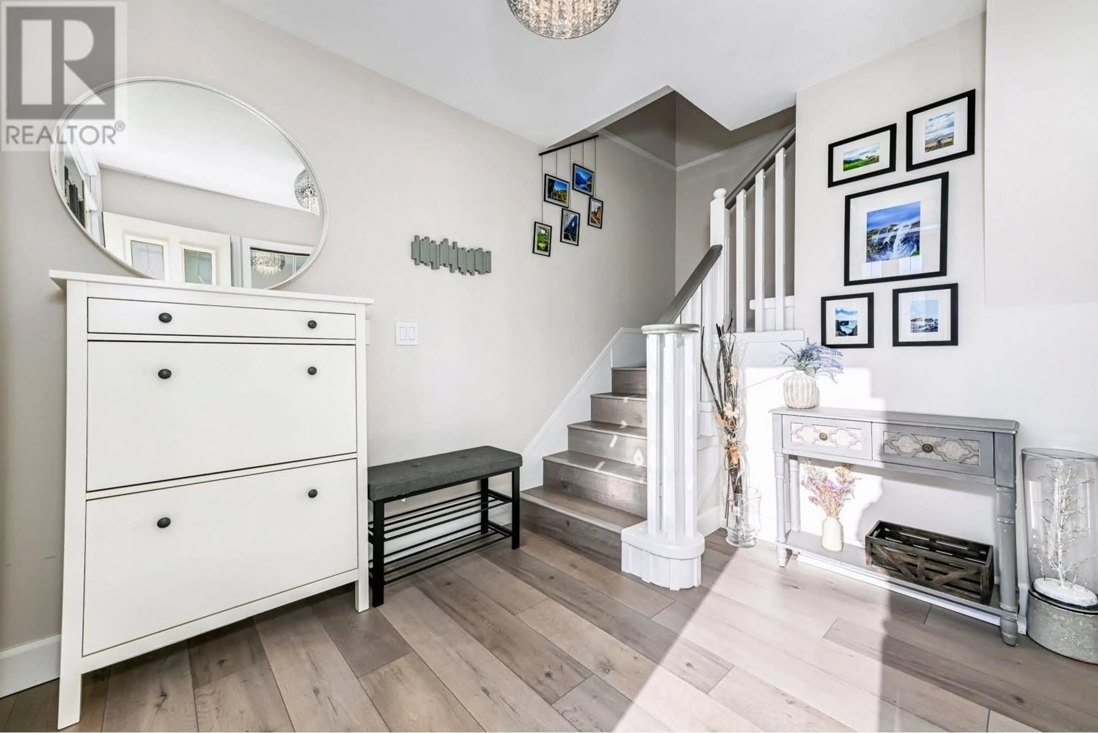 Indoor entryway for 795 52ND AVENUE, Vancouver British Columbia V5X1H1