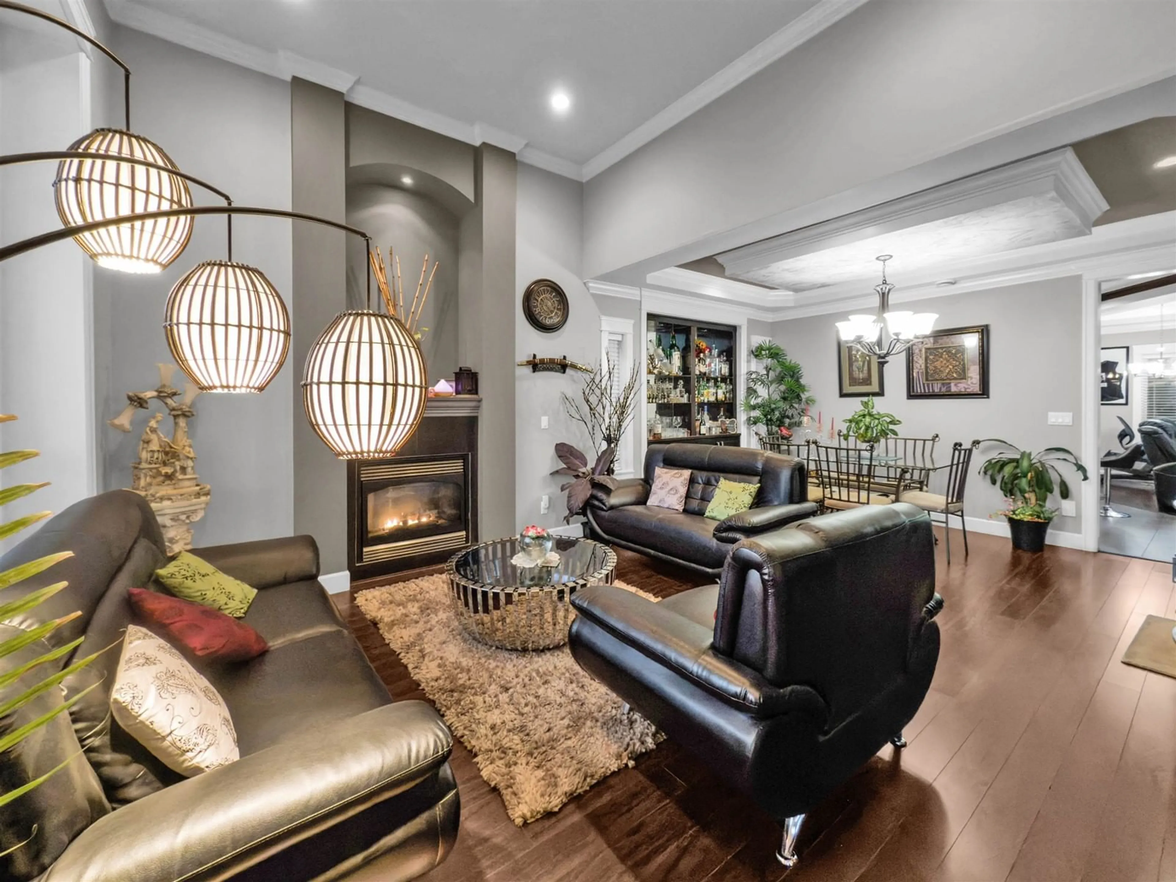 Living room with furniture, unknown for 13138 58A AVENUE, Surrey British Columbia V3X1N5