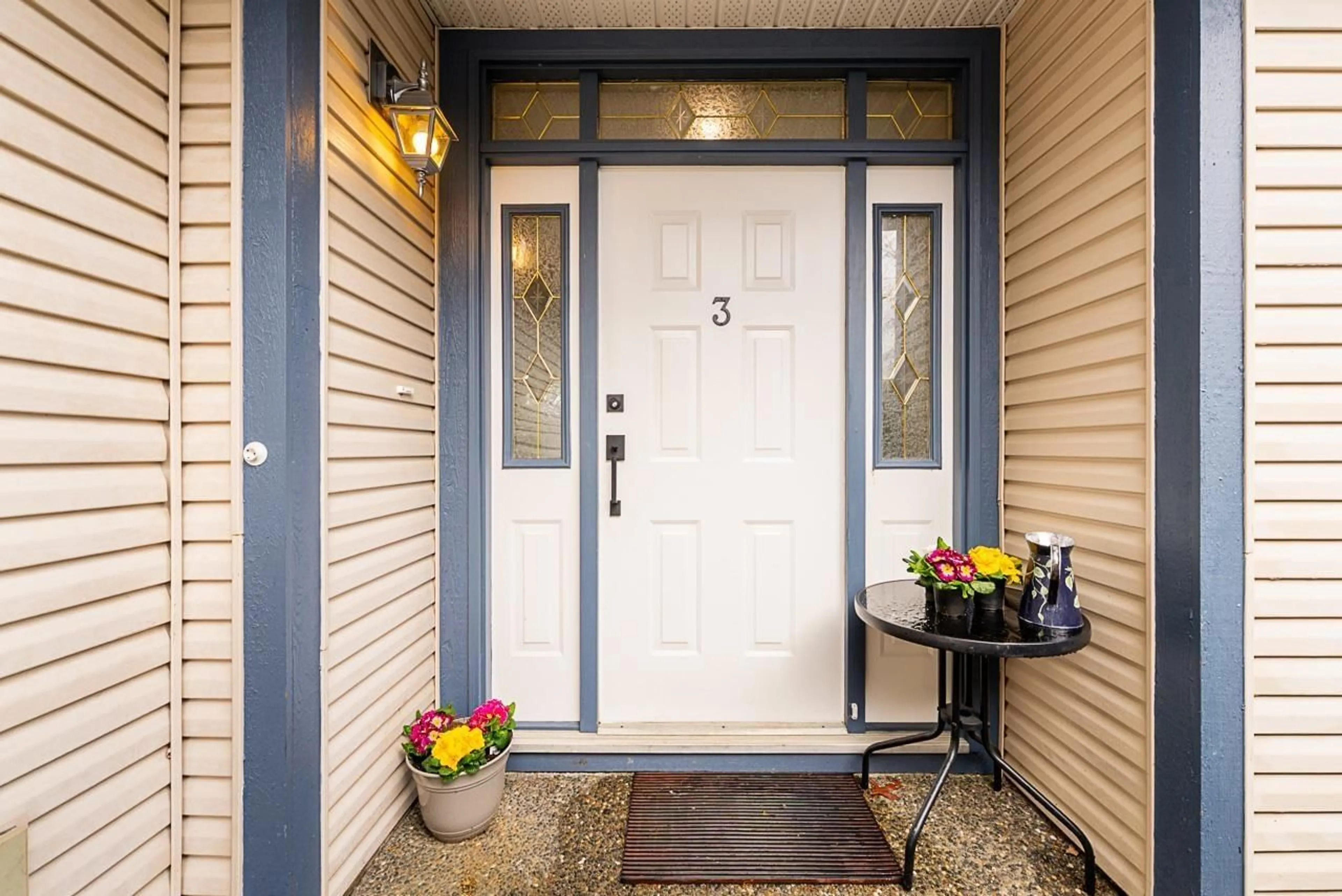 Indoor entryway for 3 4725 221 STREET, Langley British Columbia V2Z1B4