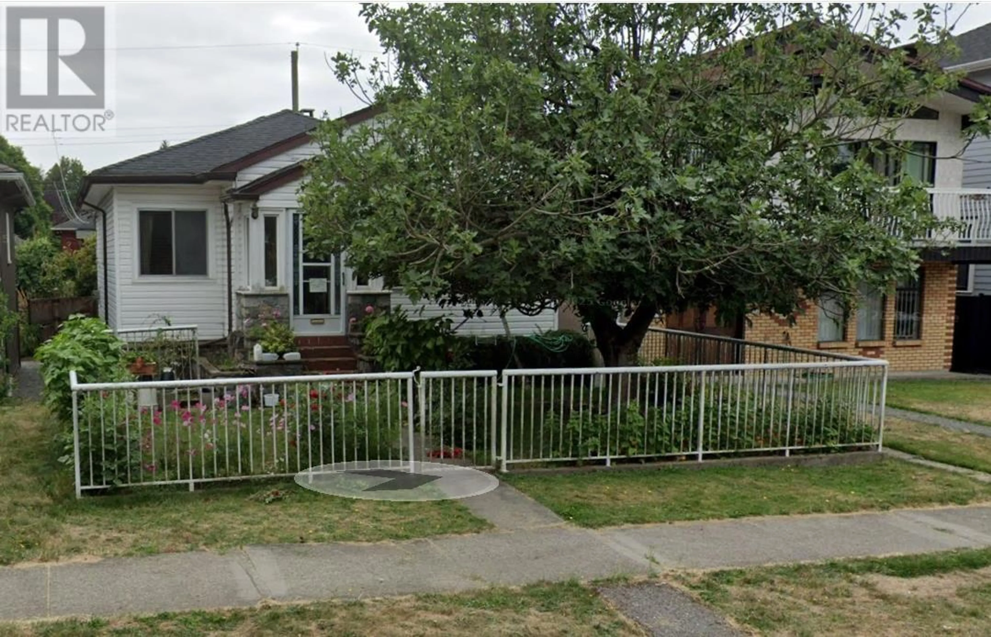 Unknown for 2566 VENABLES STREET, Vancouver British Columbia V5K2R1