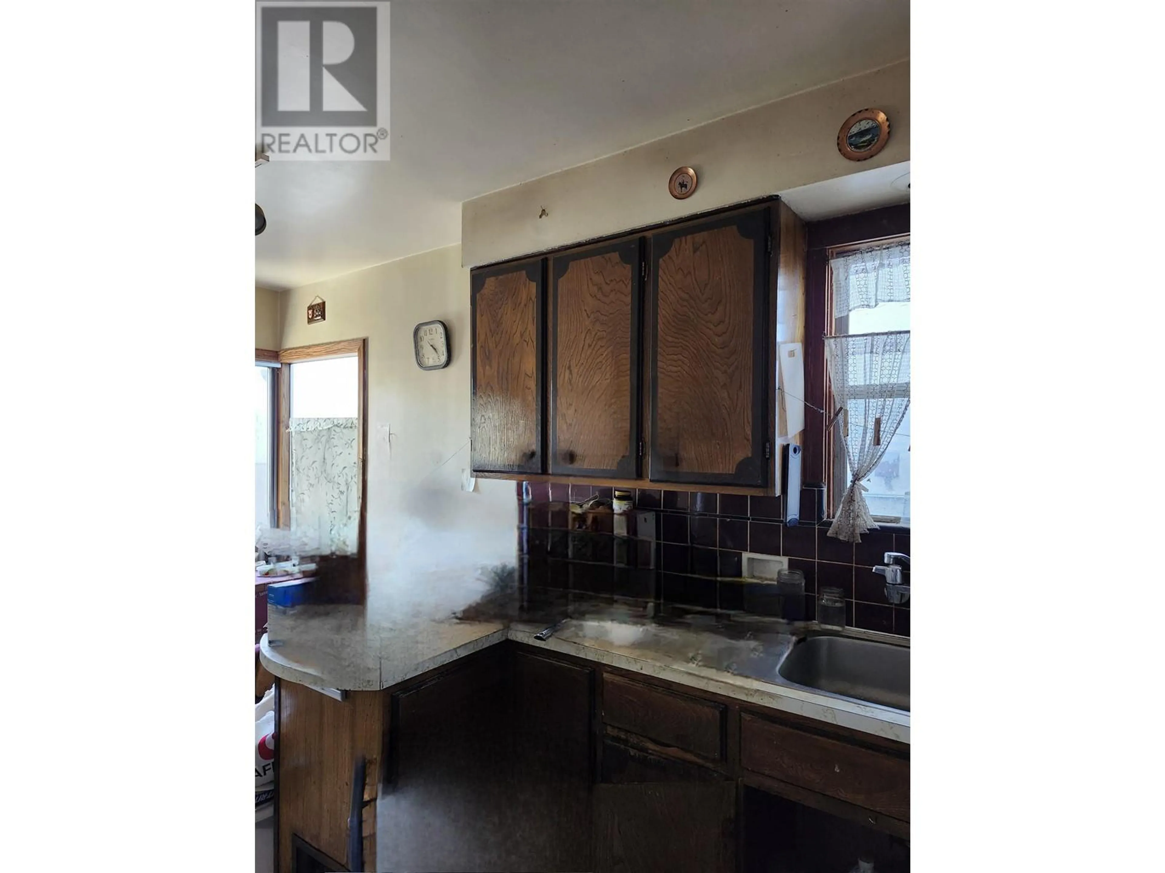 Standard kitchen, unknown for 2566 VENABLES STREET, Vancouver British Columbia V5K2R1