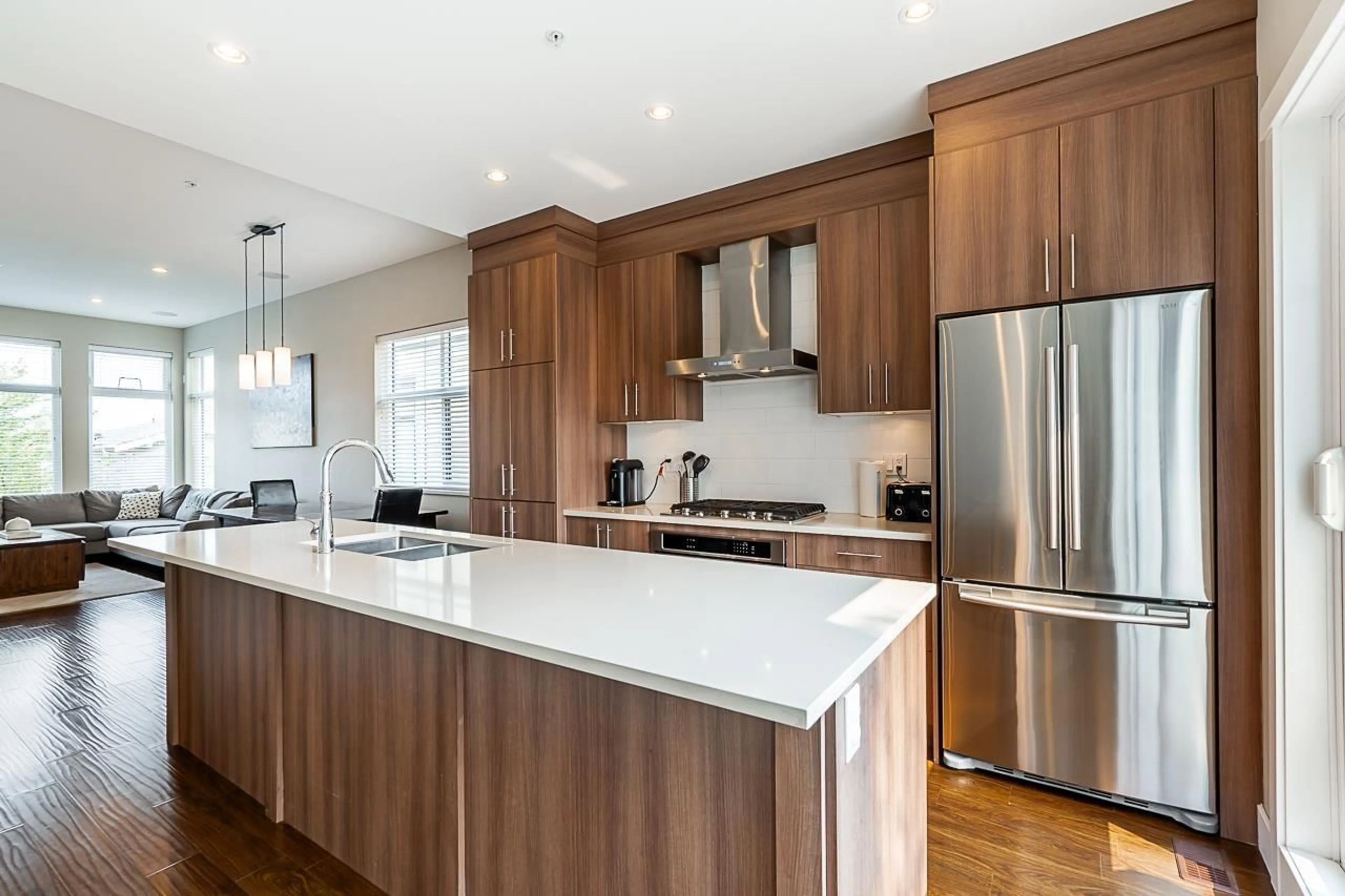 Contemporary kitchen, wood/laminate floor for 28 2687 158 STREET, Surrey British Columbia V3Z6V3