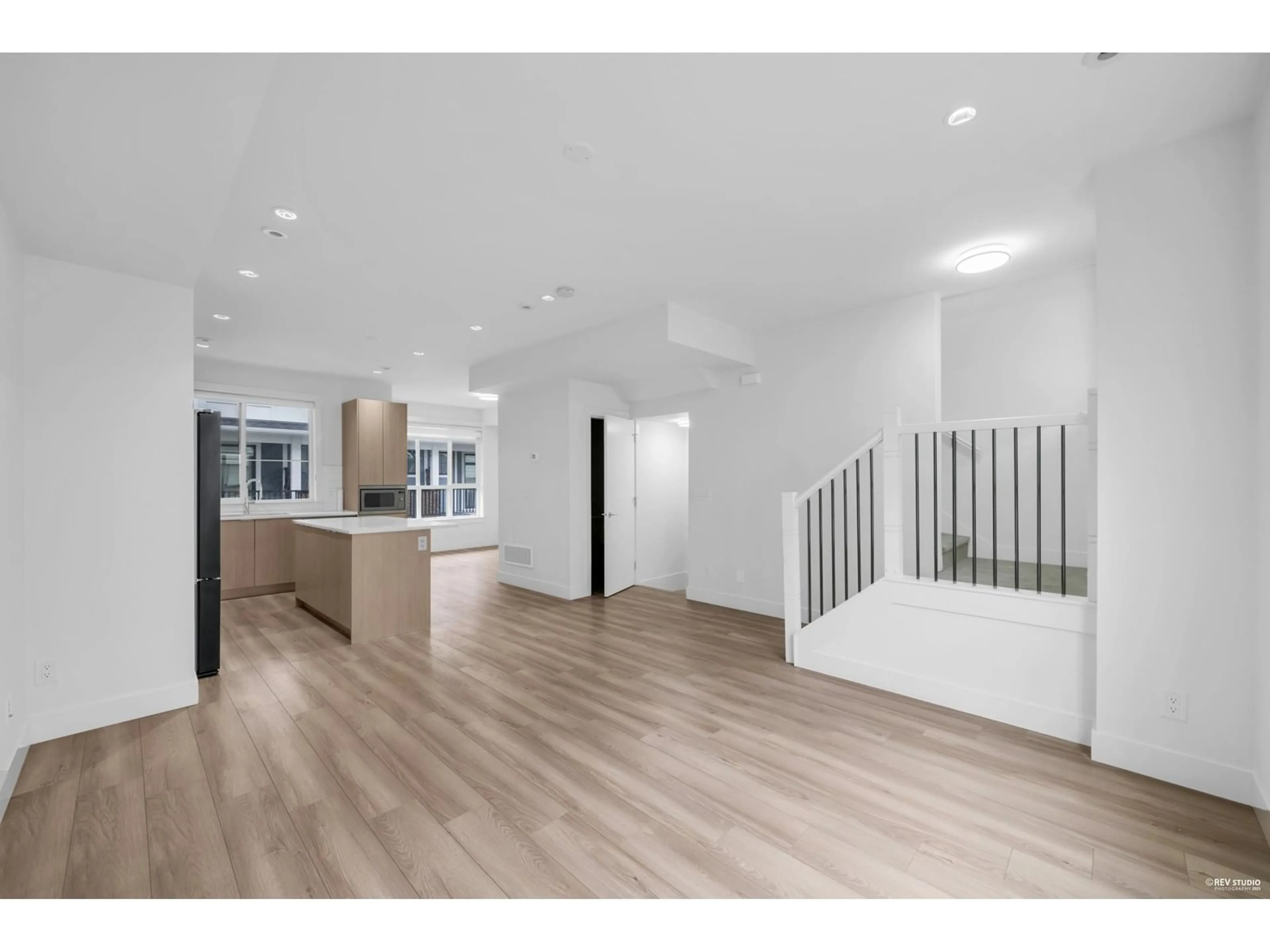 Open concept kitchen, unknown for 15 - 11556 72A, Delta British Columbia V4C1A9
