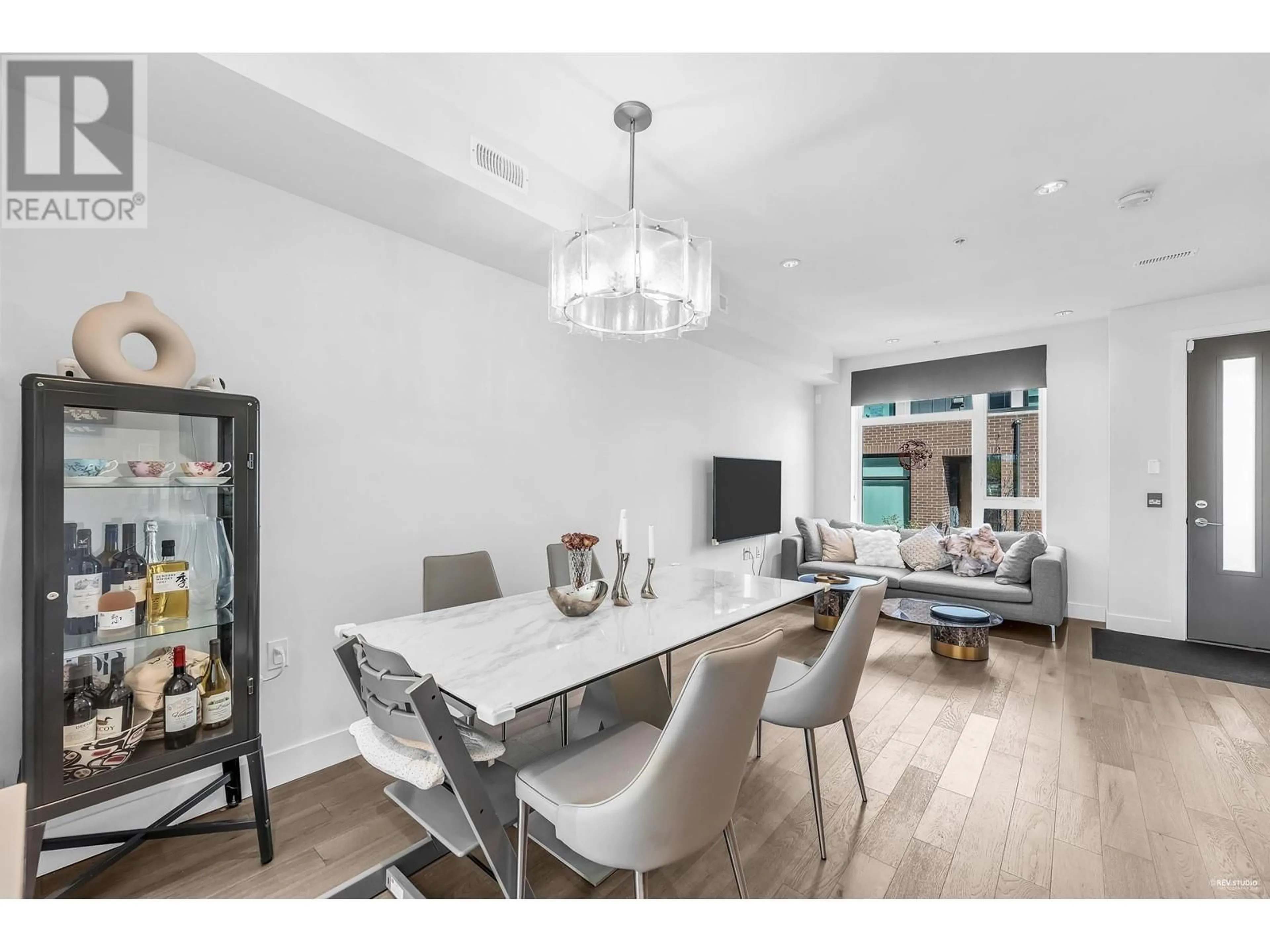 Dining room, unknown for 7623 YUKON STREET, Vancouver British Columbia V5X2Y4