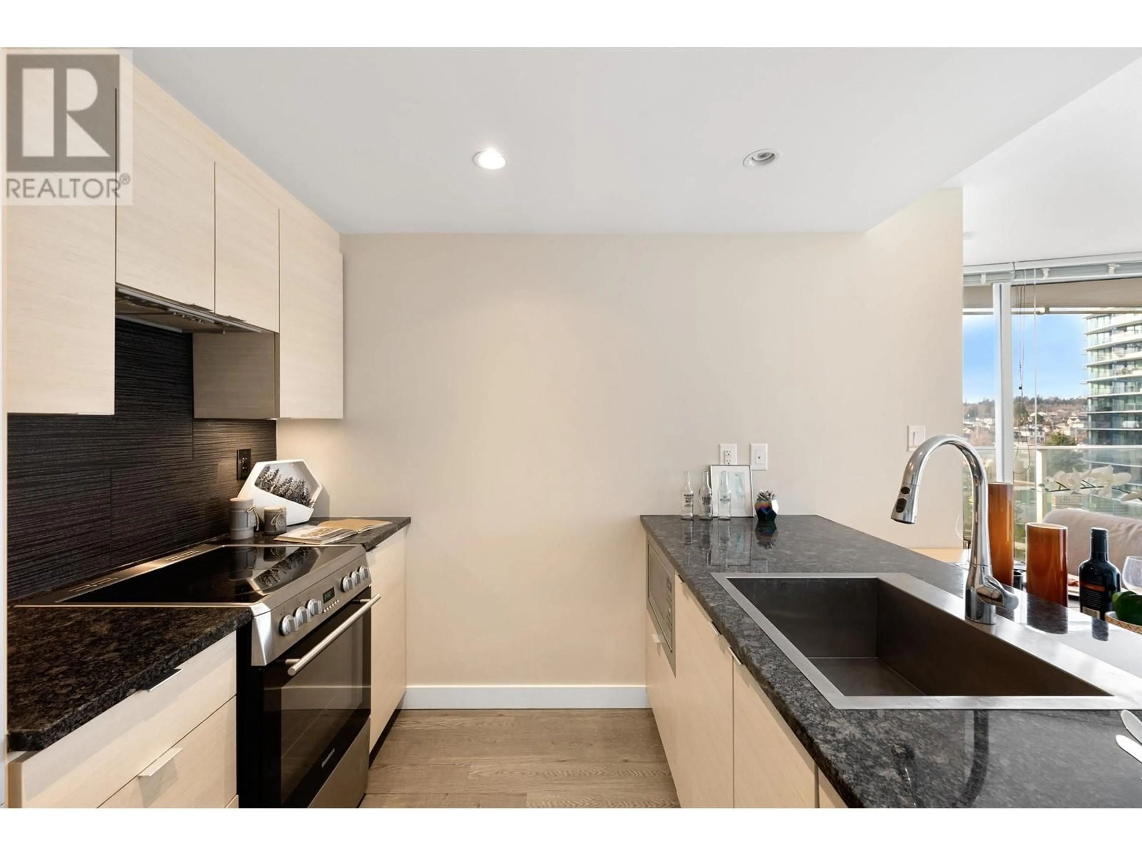 Standard kitchen, unknown for 1006 489 INTERURBAN WAY, Vancouver British Columbia V5X0C7