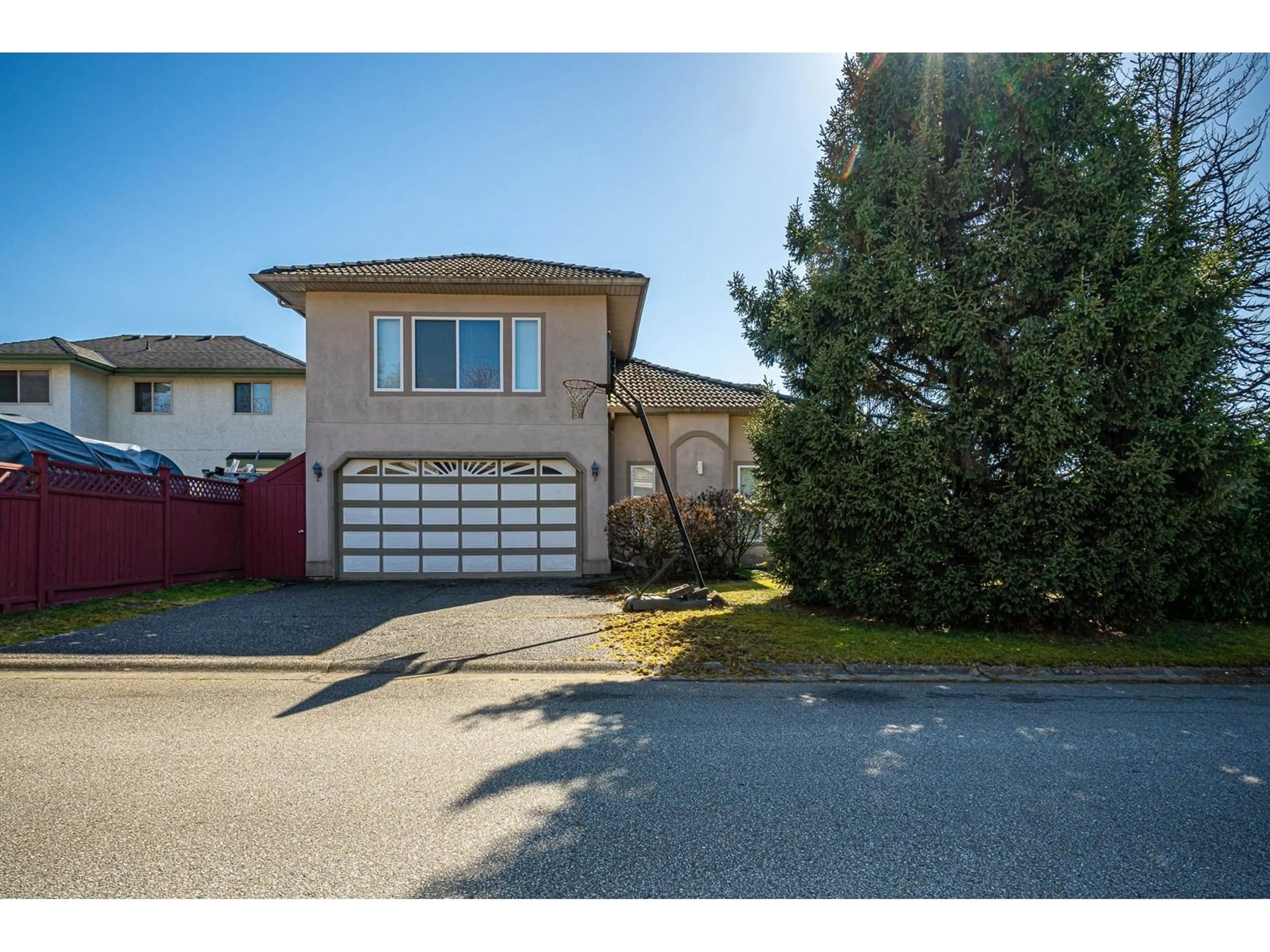 A pic from outside/outdoor area/front of a property/back of a property/a pic from drone, street for 10970 155 STREET, Surrey British Columbia V3R0X6