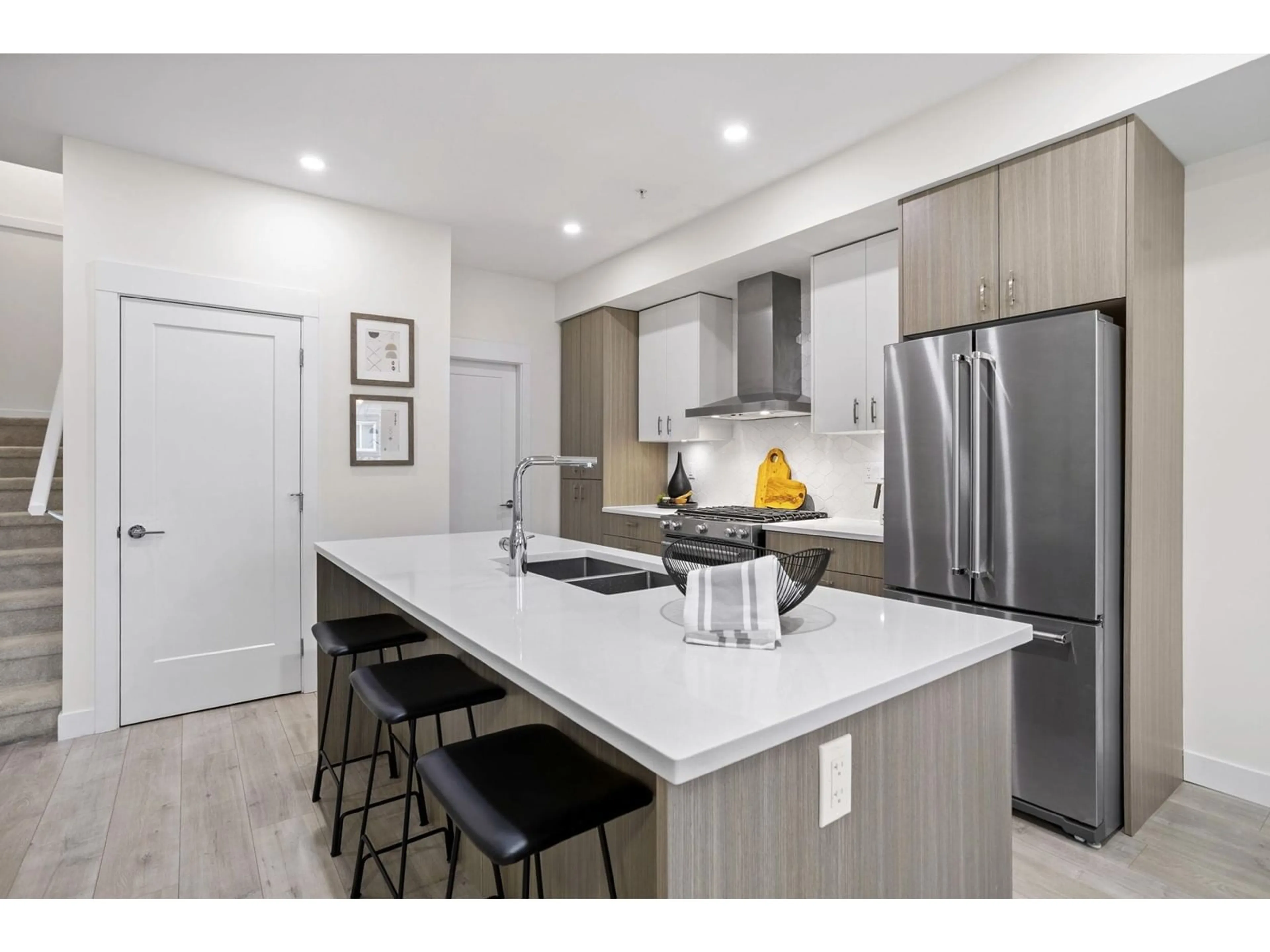 Open concept kitchen, unknown for 22 7947 209 STREET, Langley British Columbia V2Y0C6