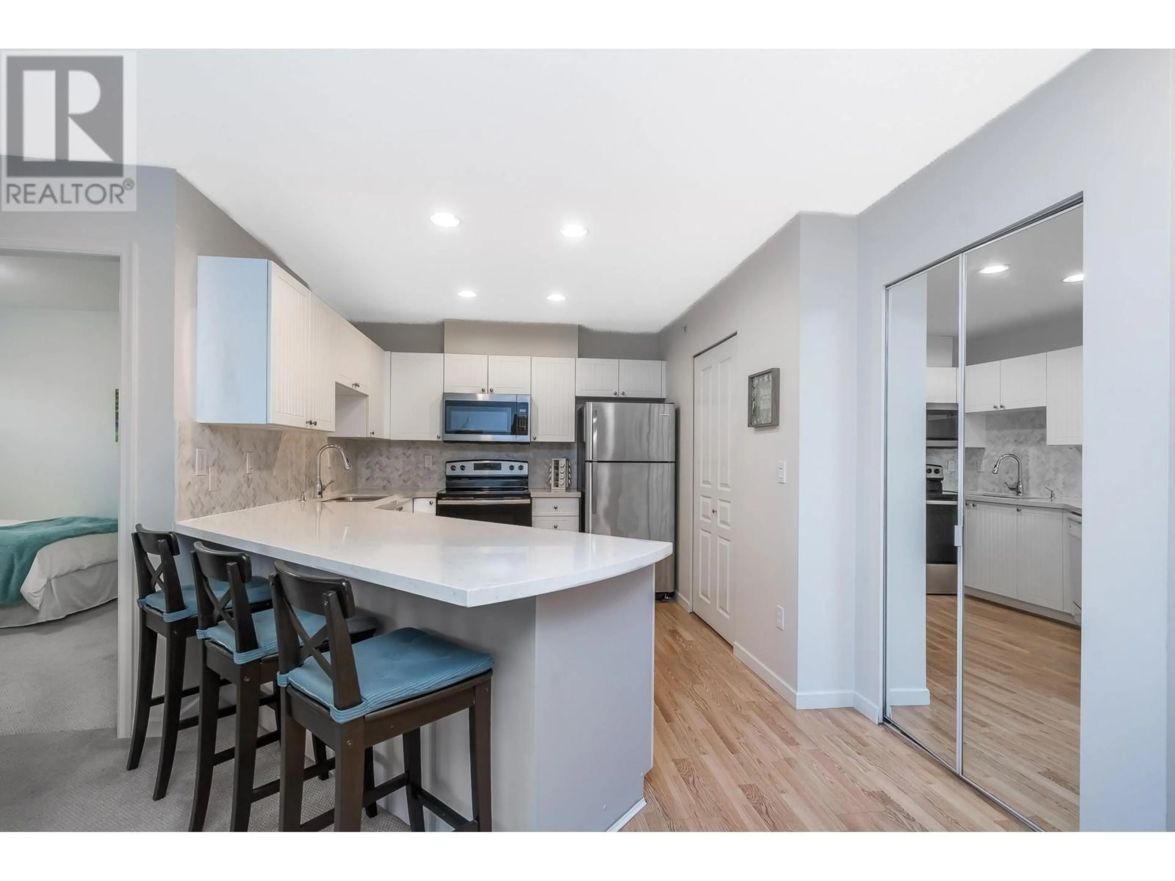 Open concept kitchen, unknown for 9 1702 56 STREET, Delta British Columbia V4L2P5