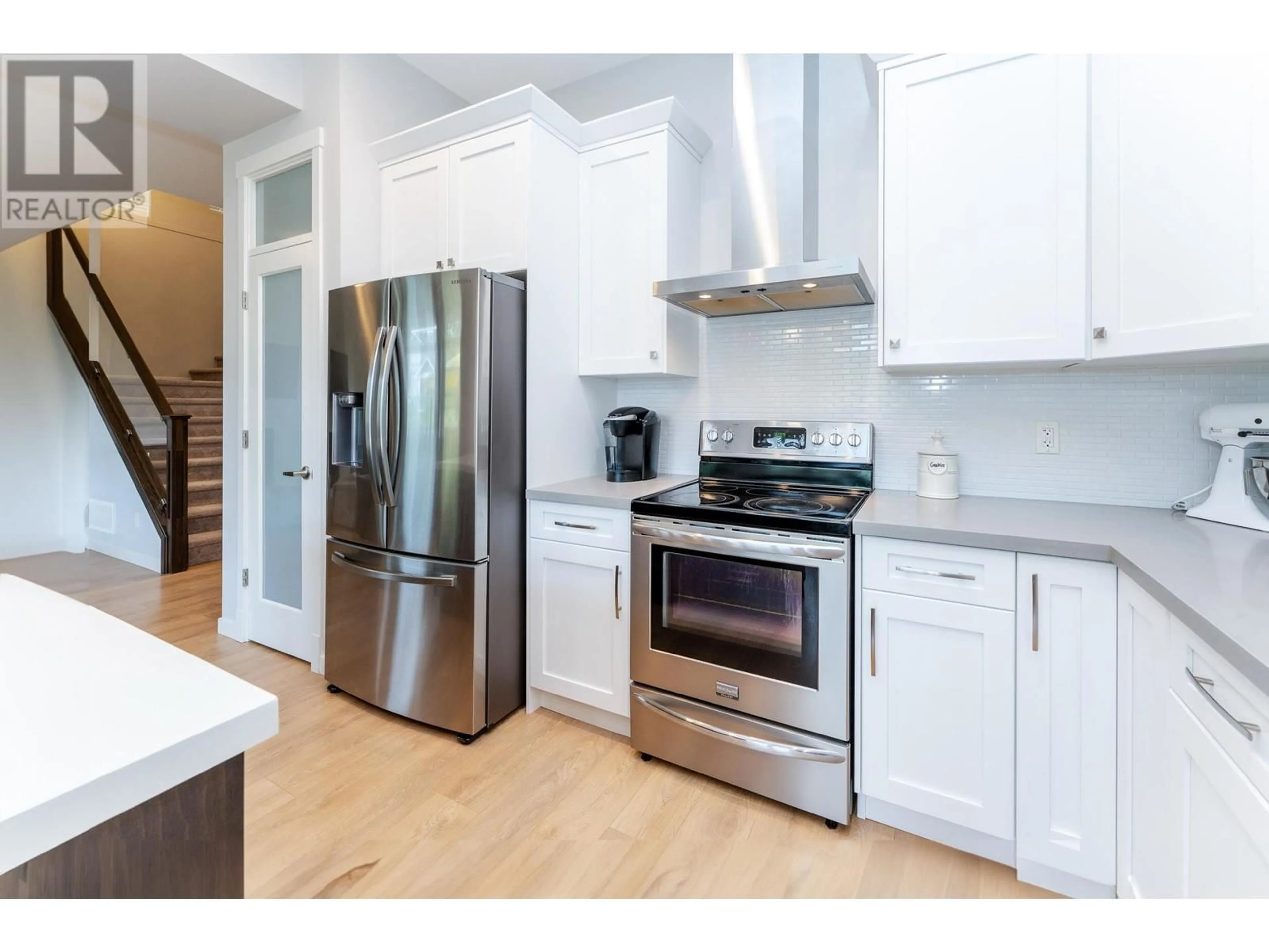 Open concept kitchen, unknown for 11252 243B STREET, Maple Ridge British Columbia V2W1H5