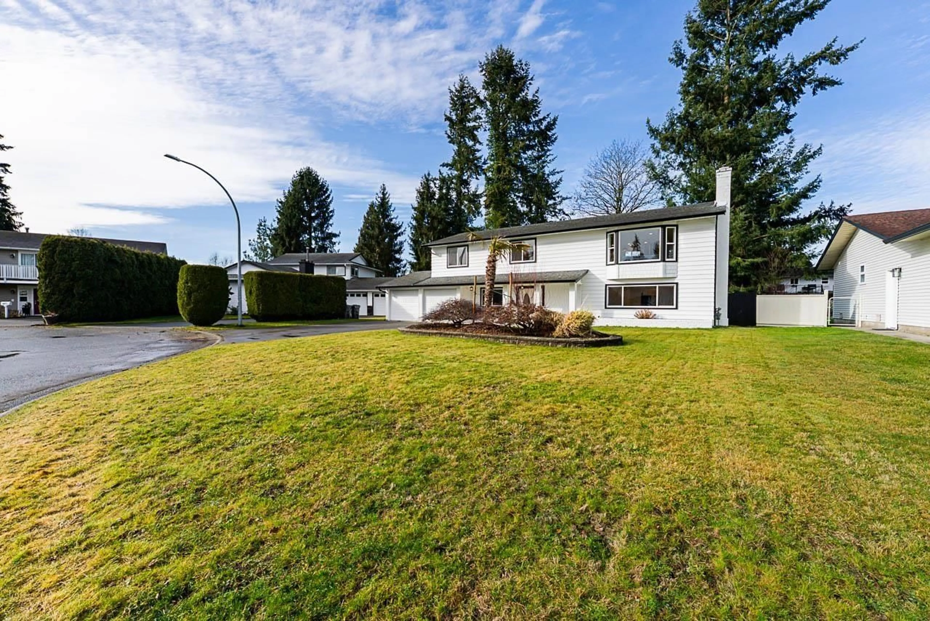 A pic from outside/outdoor area/front of a property/back of a property/a pic from drone, street for 3495 197 STREET, Langley British Columbia V3A7C4