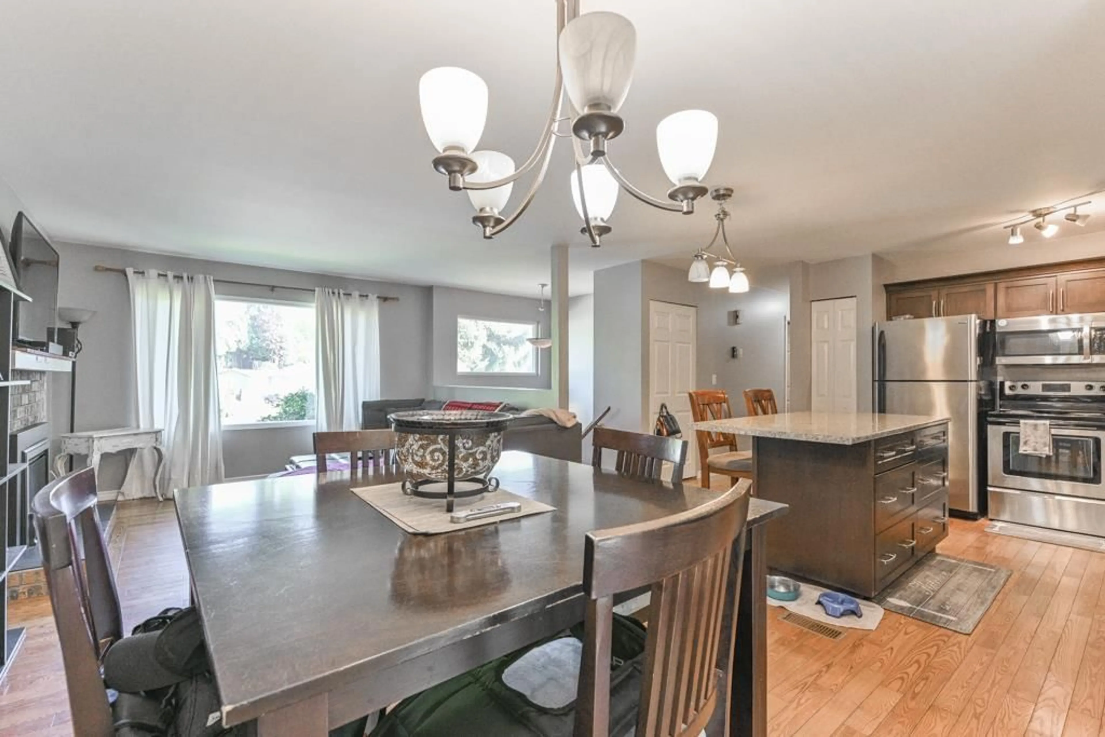 Open concept kitchen, unknown for 35151 SKEENA AVENUE, Abbotsford British Columbia V2S7H5