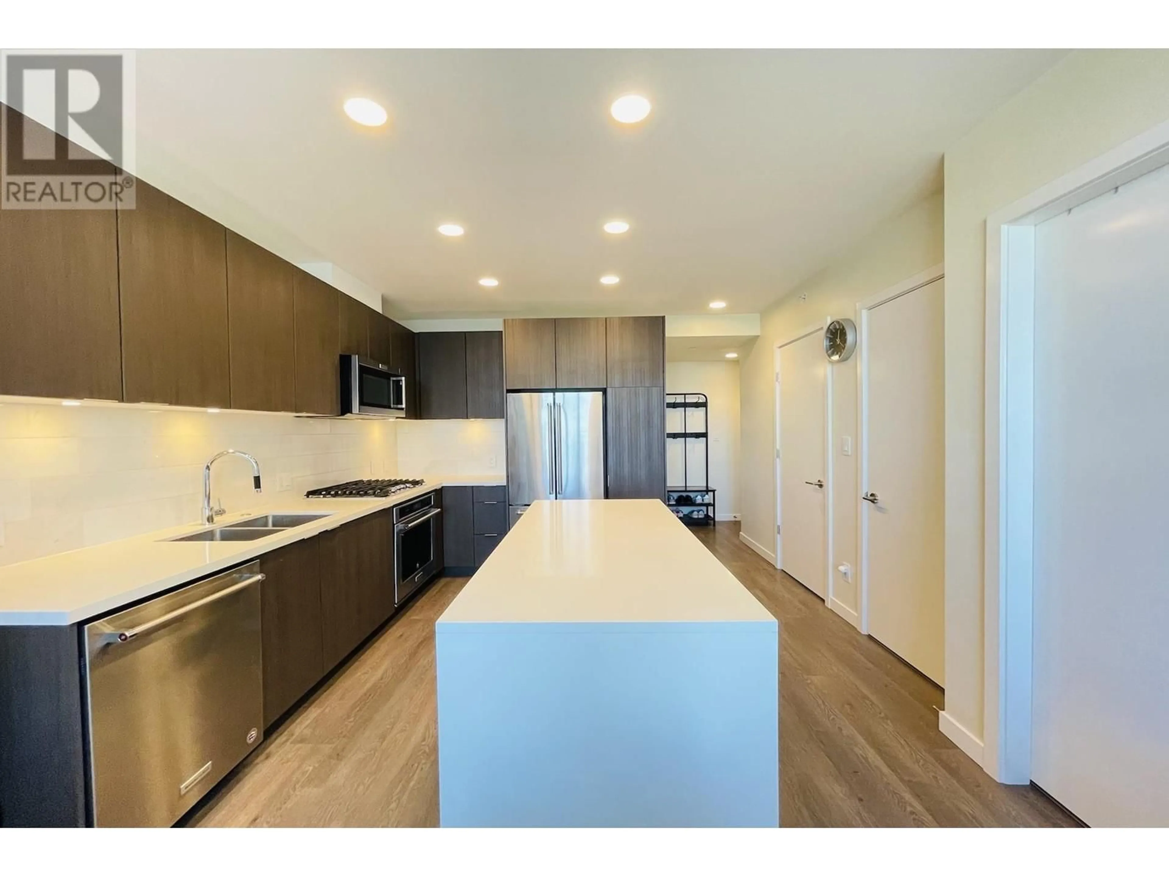 Open concept kitchen, unknown for 2509 530 WHITING WAY, Coquitlam British Columbia V3J0J4