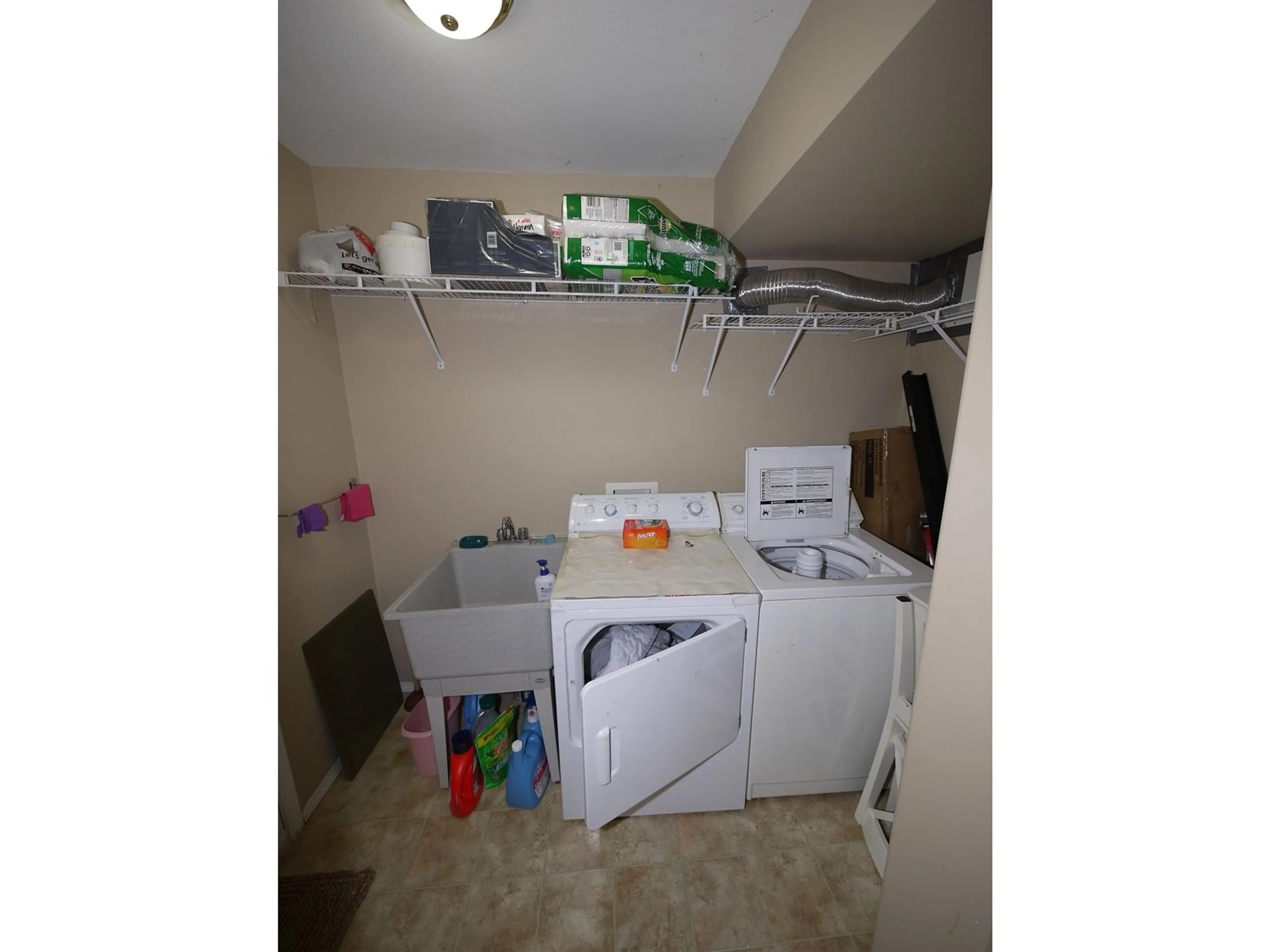 Laundry room for 2894 BLACKHAM DRIVE, Abbotsford British Columbia V2S8H3