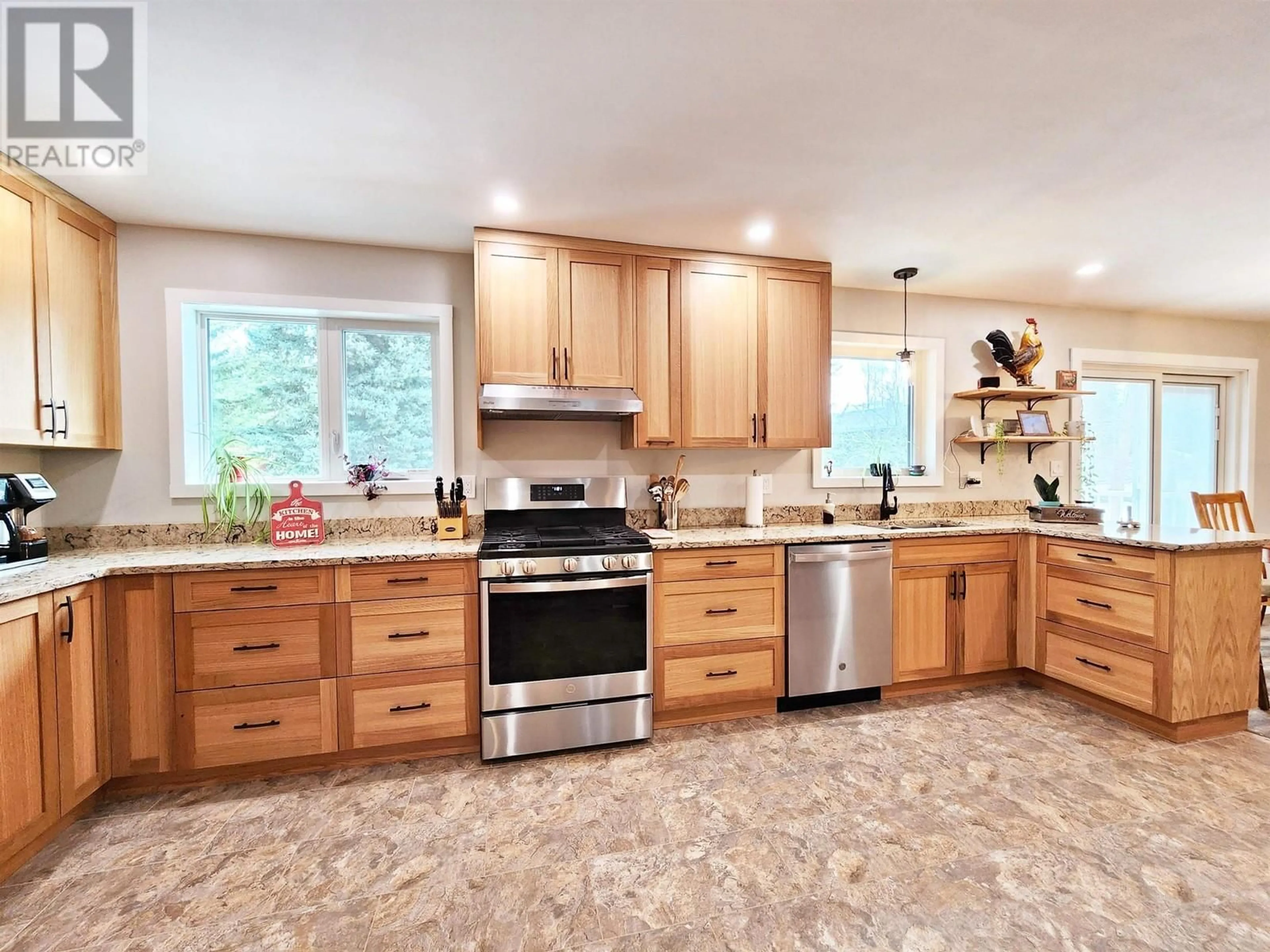 Open concept kitchen, unknown for 162 GROSZ ROAD, Quesnel British Columbia V2J5J8