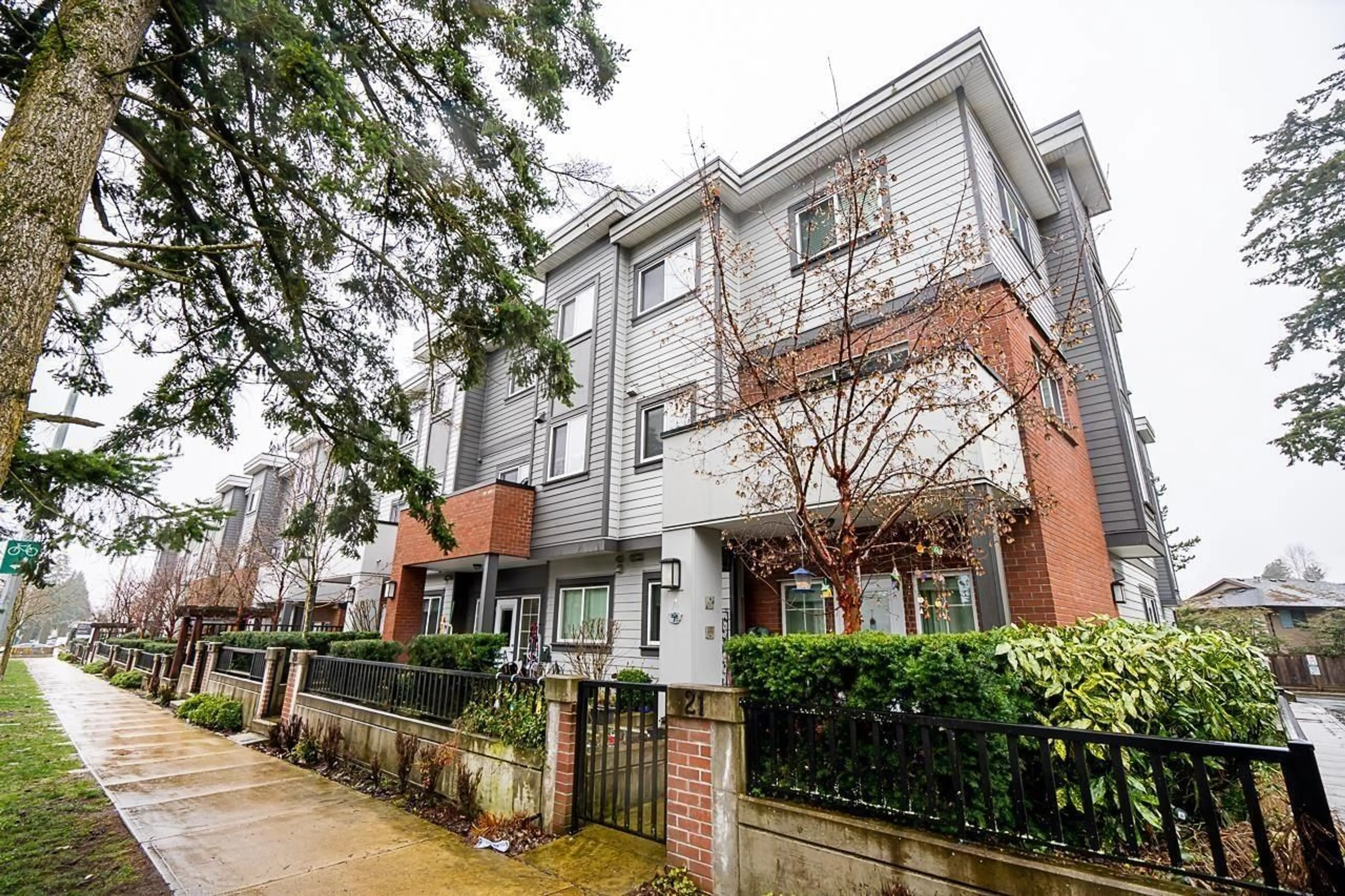 Home with brick exterior material, street for 38 - 7247 140, Surrey British Columbia V3W1K8
