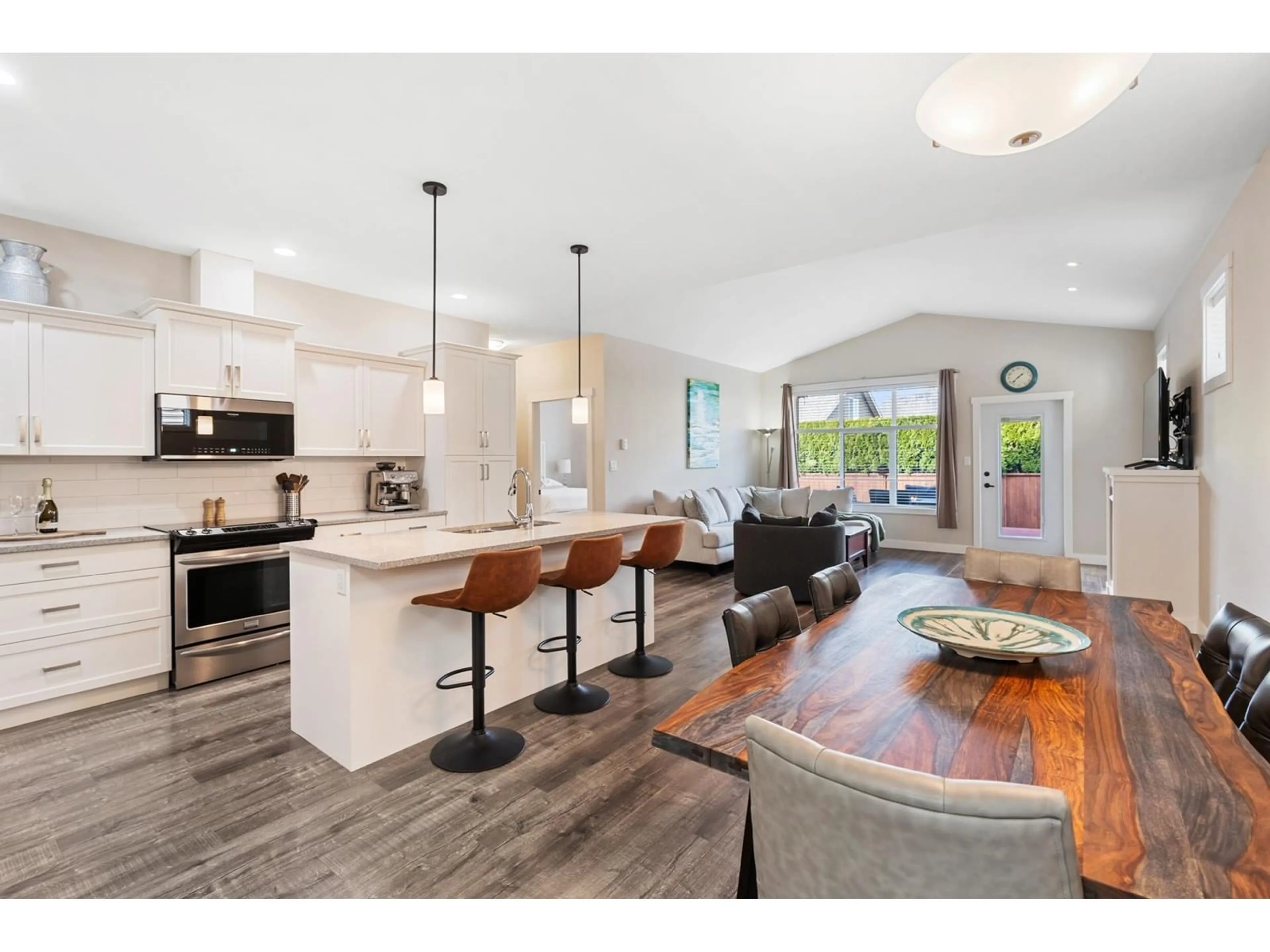 Open concept kitchen, unknown for 10 - 7319 MORROW ROAD, Agassiz British Columbia V0M1A2