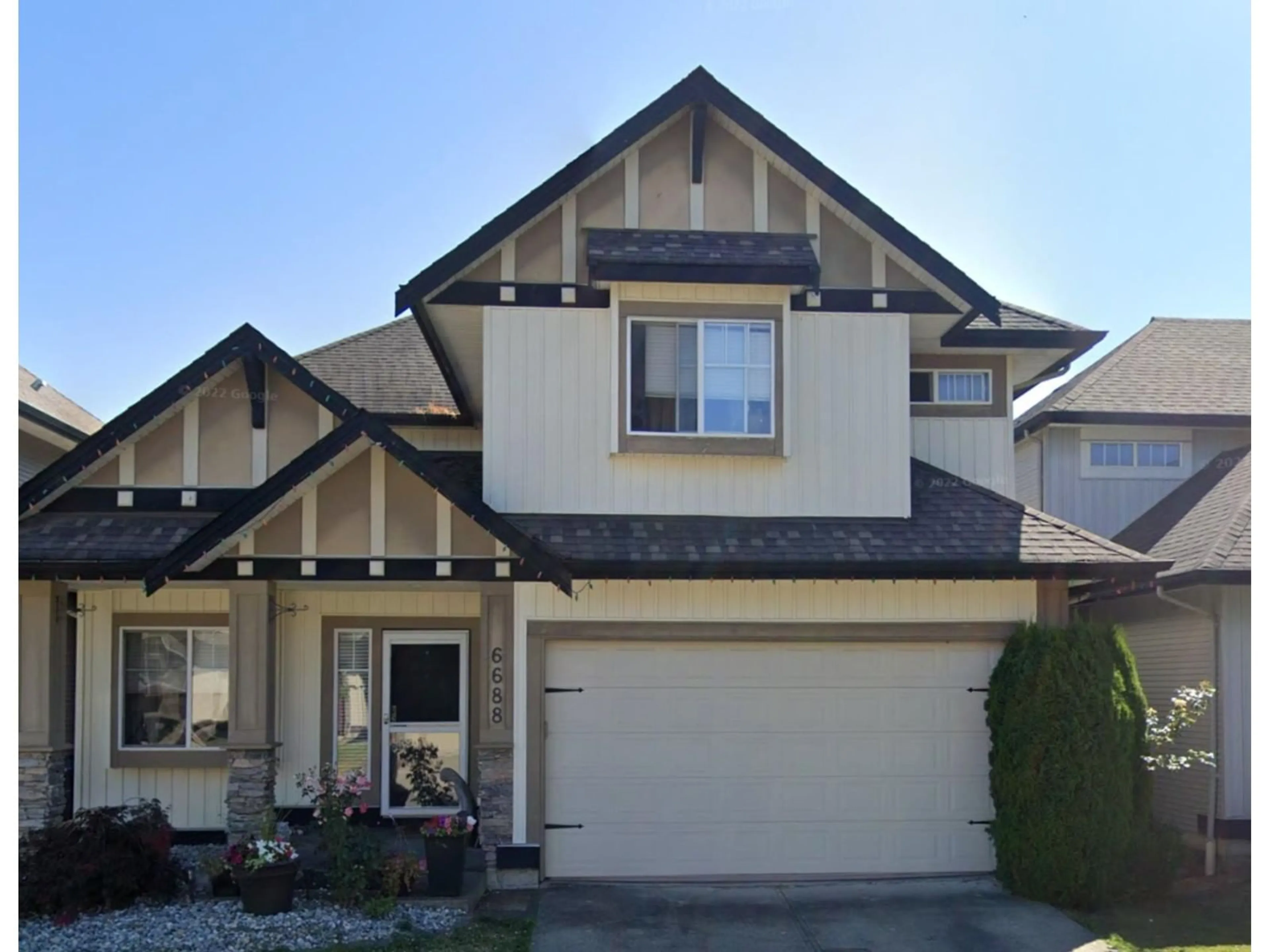 Home with vinyl exterior material, street for 6688 182 STREET, Surrey British Columbia V3S0L9