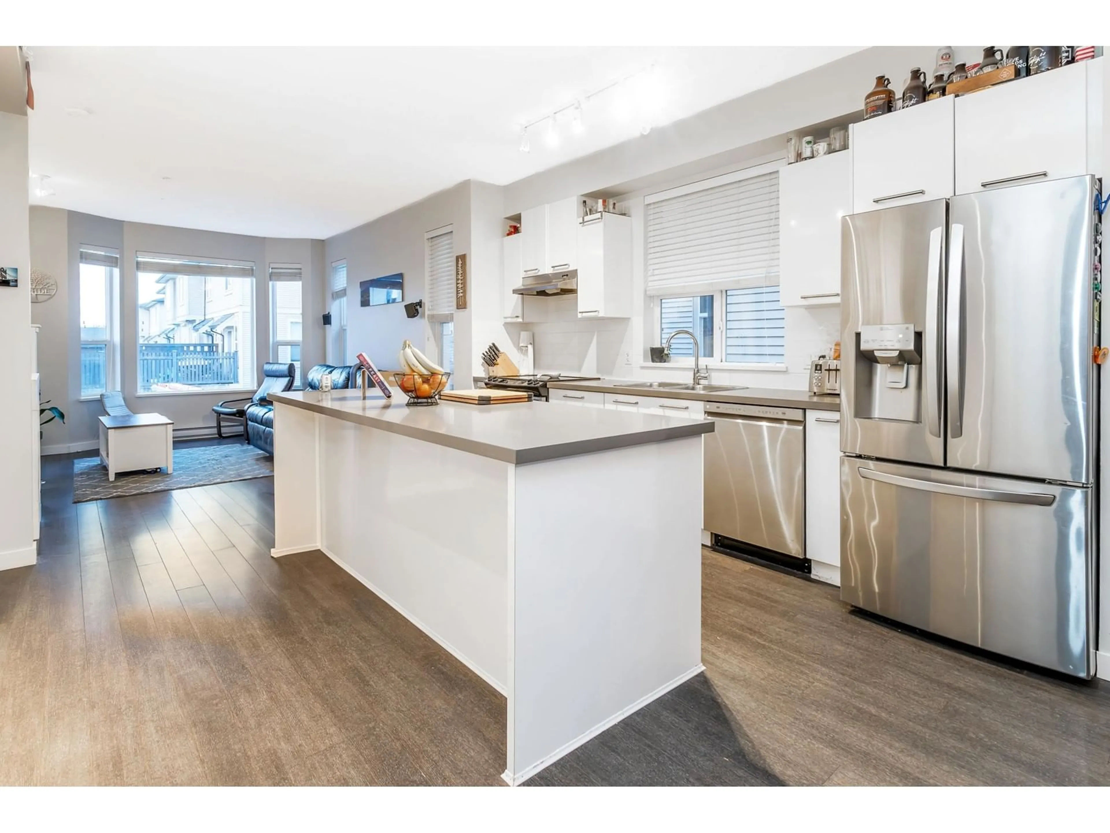 Open concept kitchen, unknown for 135 7938 209 STREET, Langley British Columbia V2Y0K1