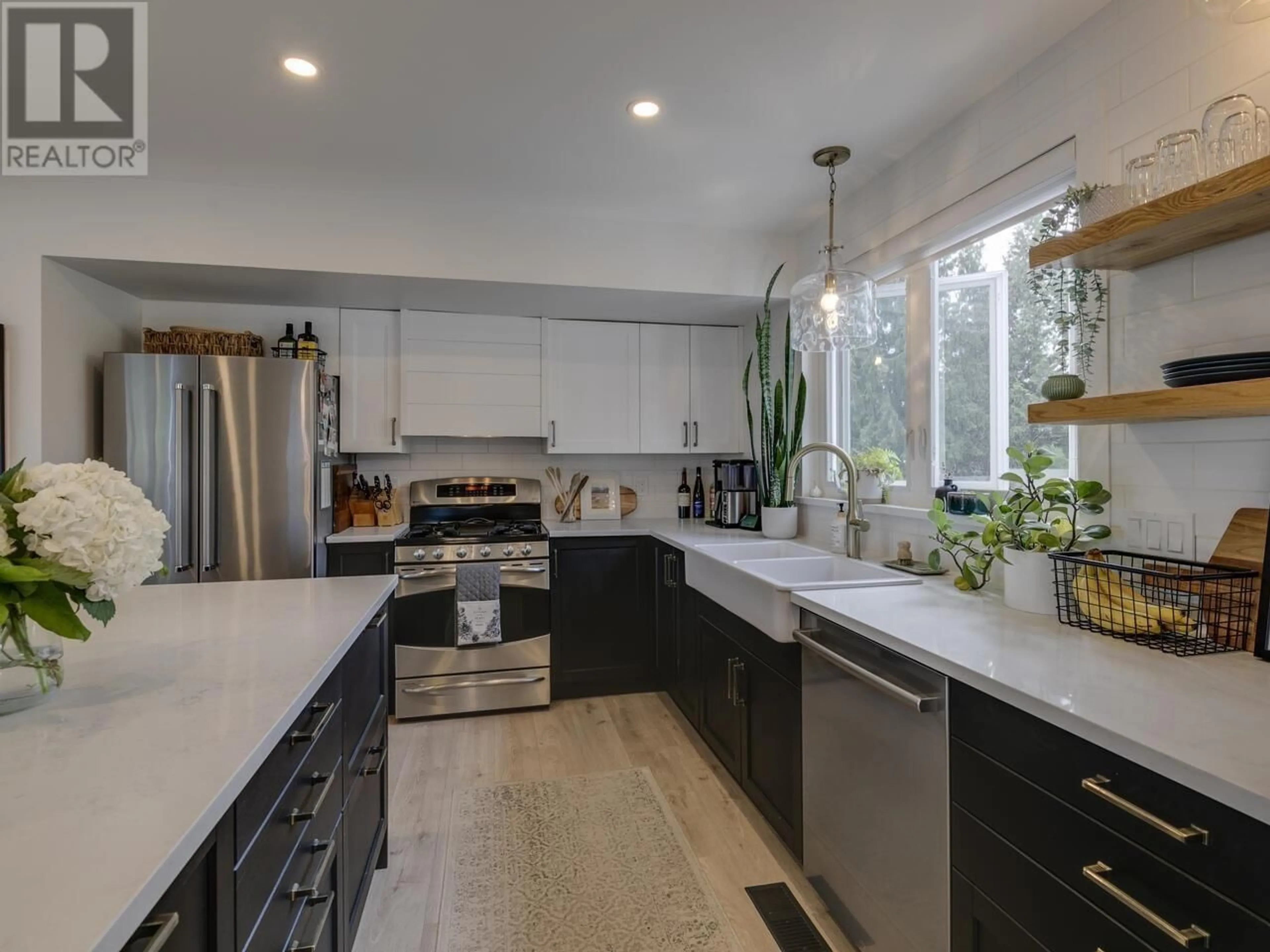 Contemporary kitchen, ceramic/tile floor for 11823 STEPHENS STREET, Maple Ridge British Columbia V2X6S2